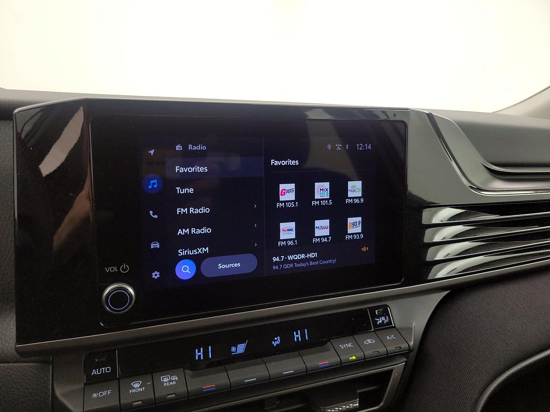 Thumbnail: 2025 Toyota Camry - 15