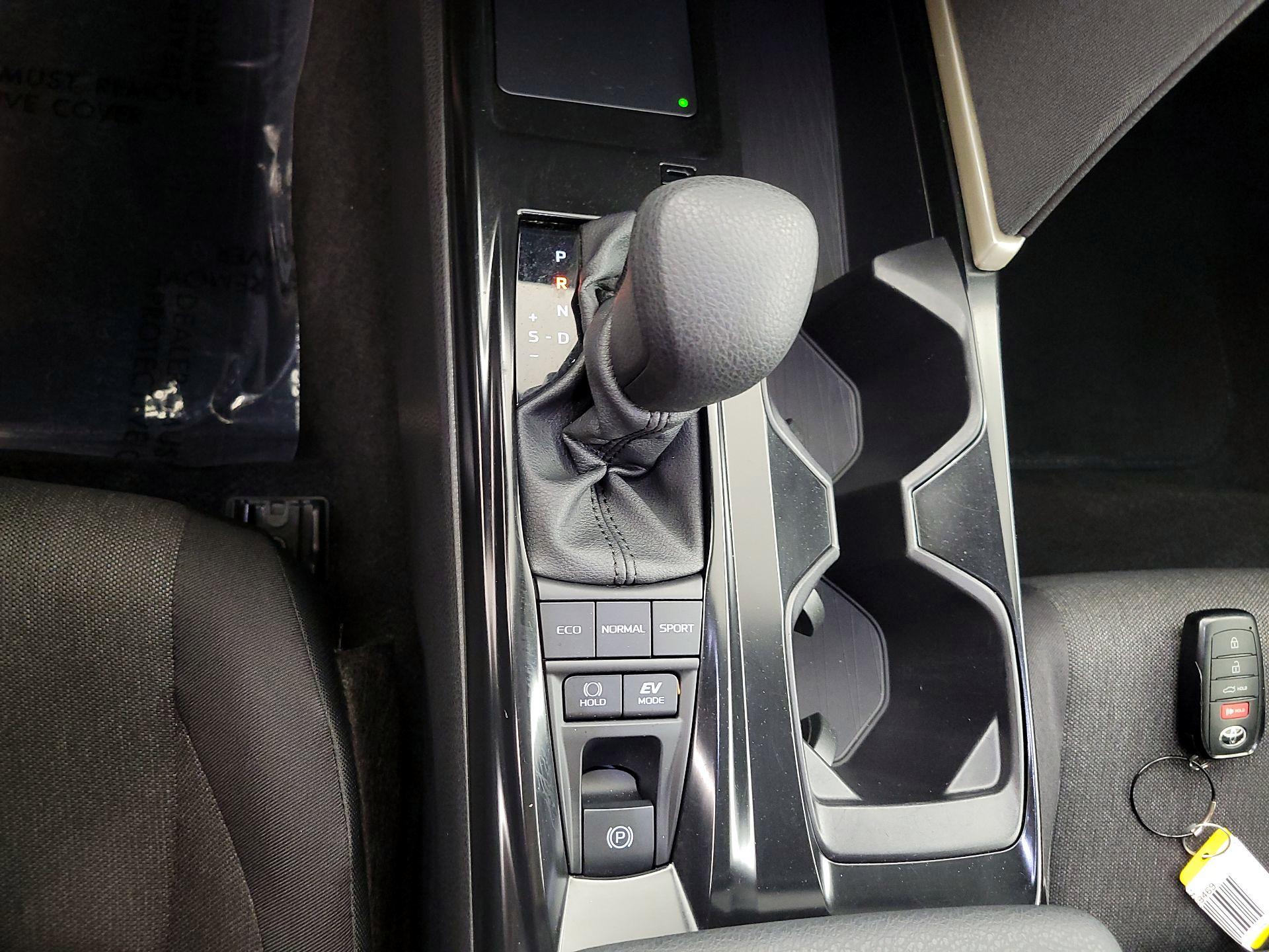 Thumbnail: 2025 Toyota Camry - 17