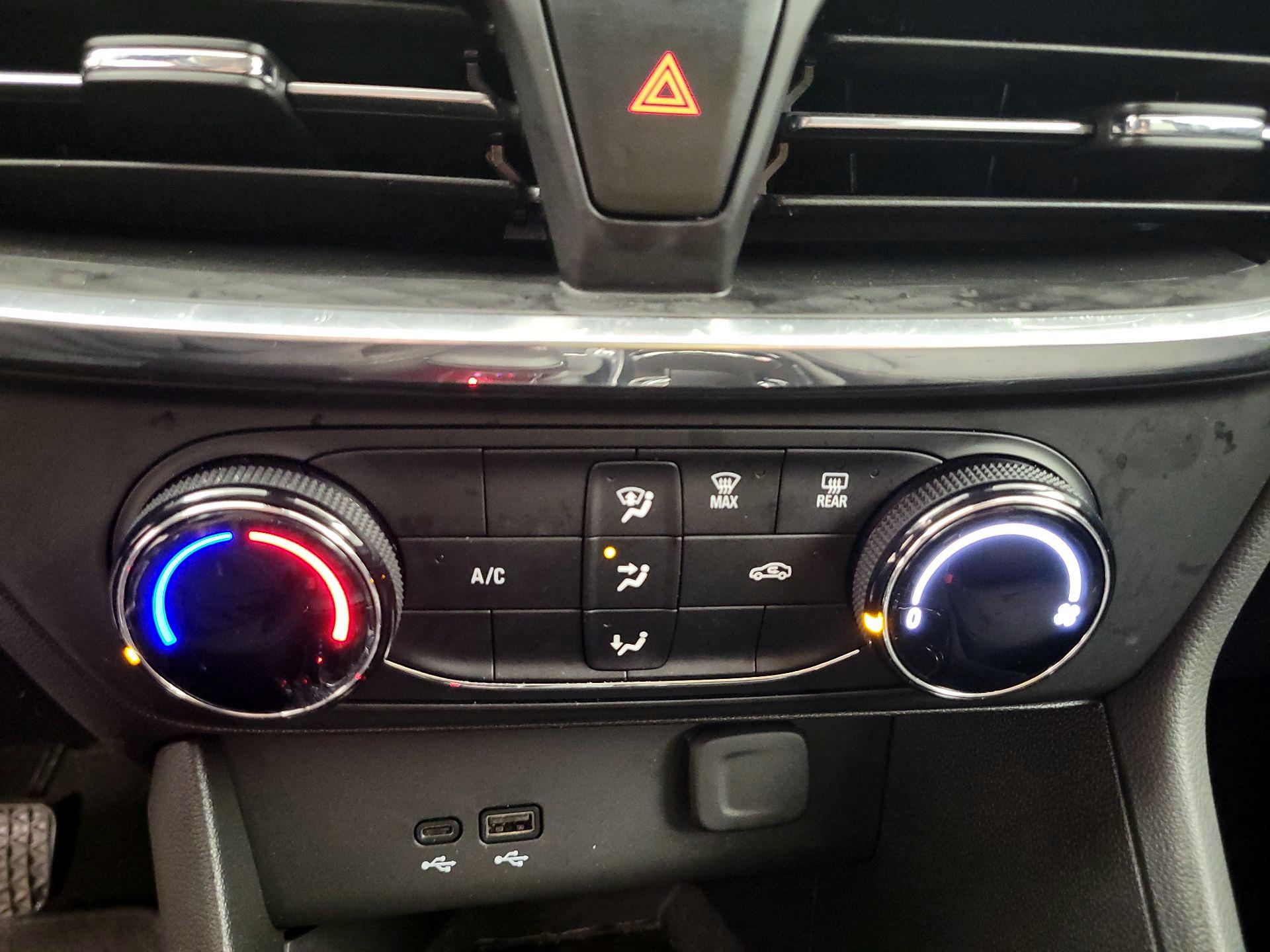 Thumbnail: 2025 Buick Encore GX - 14