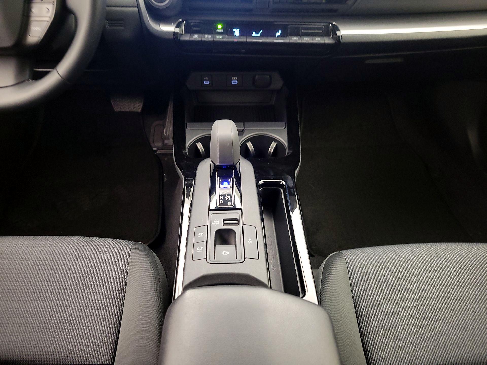 Thumbnail: 2025 Toyota Prius - 17