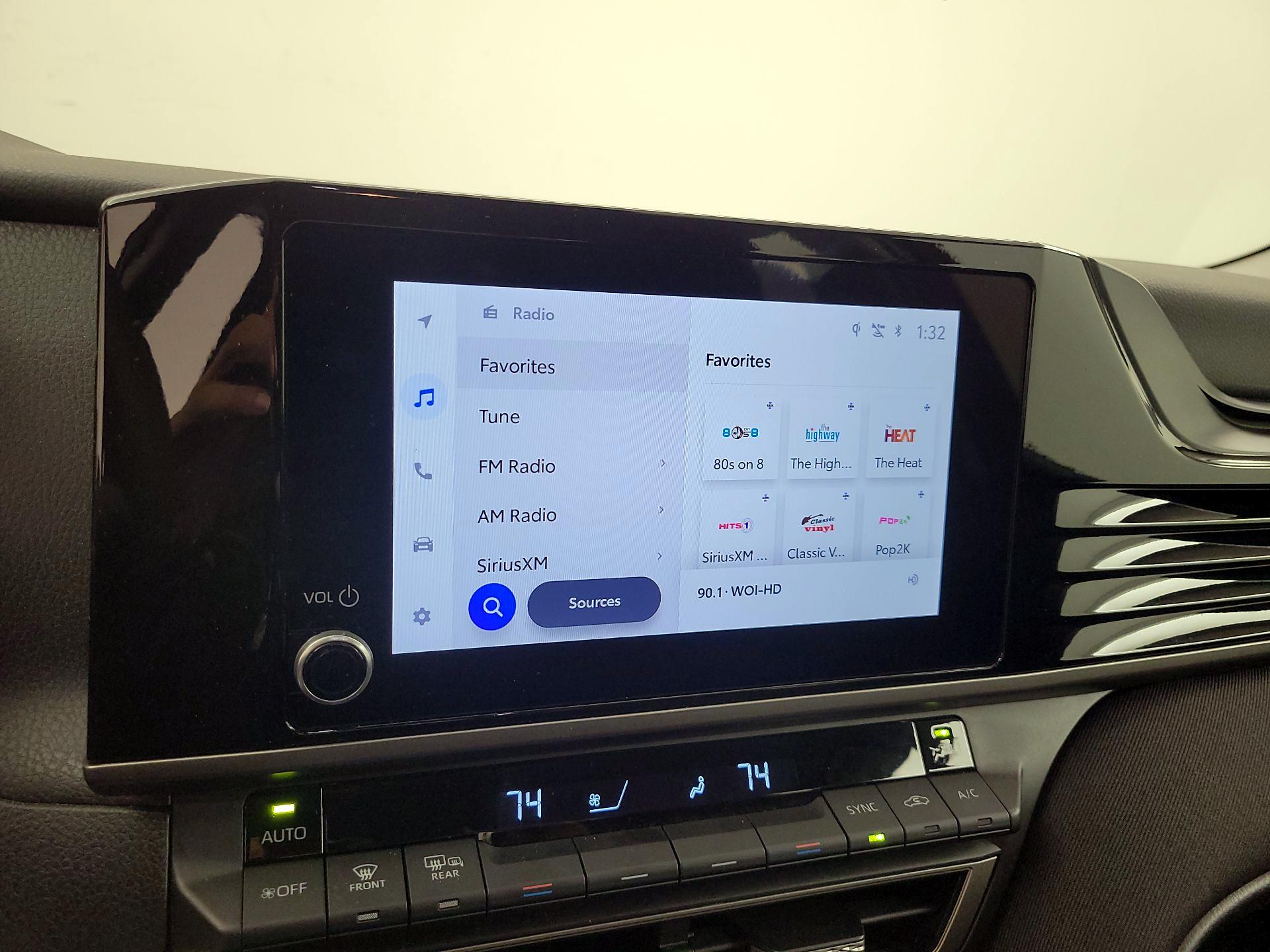 Thumbnail: 2025 Toyota Camry - 15