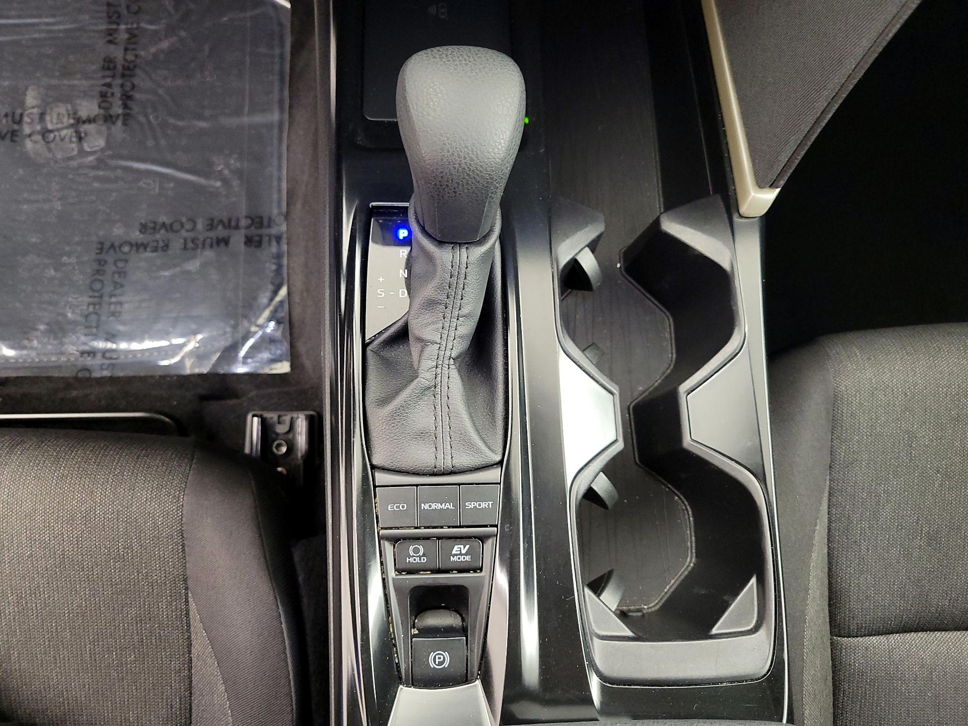 Thumbnail: 2025 Toyota Camry - 17