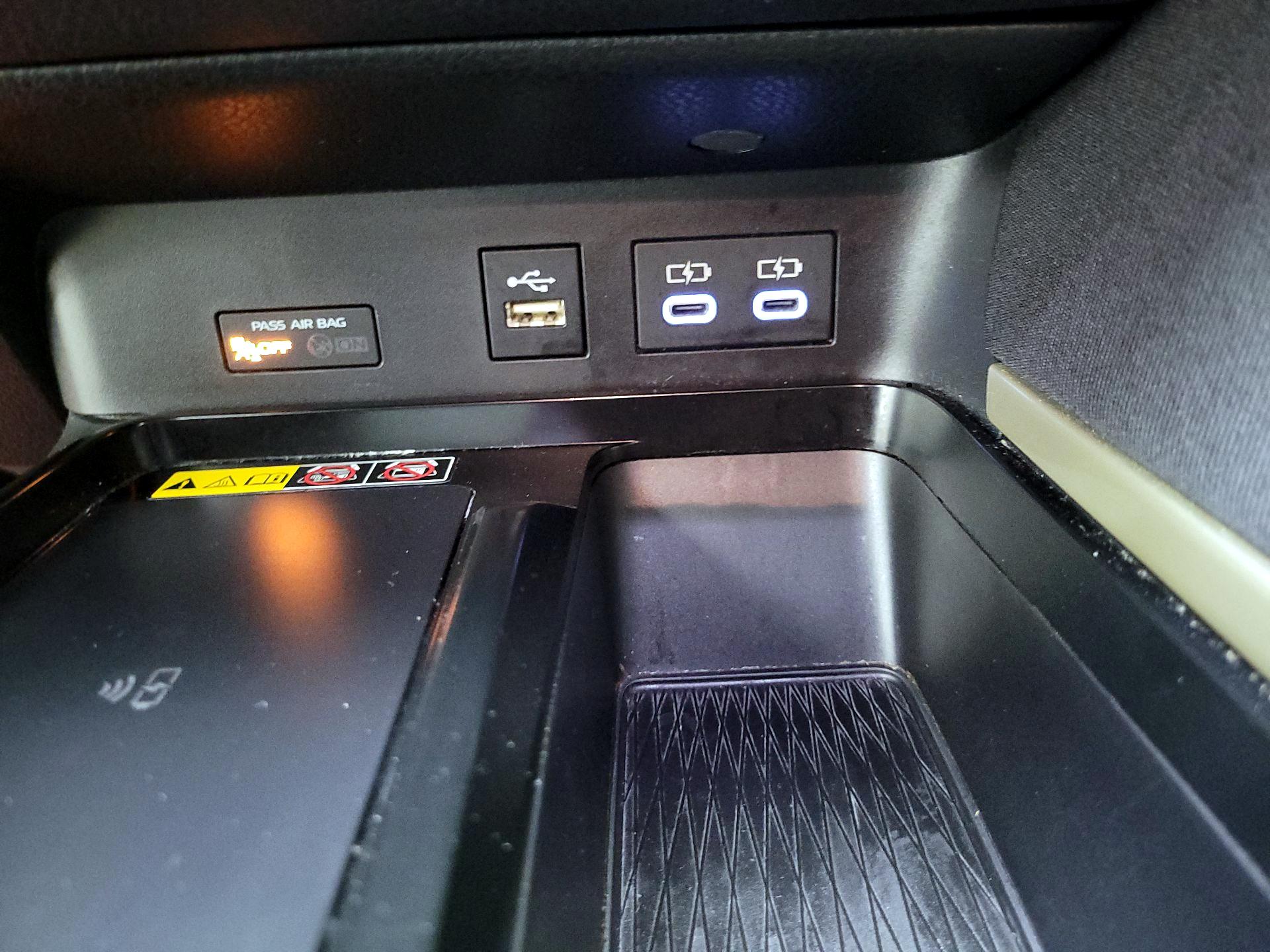 Thumbnail: 2025 Toyota Camry - 18