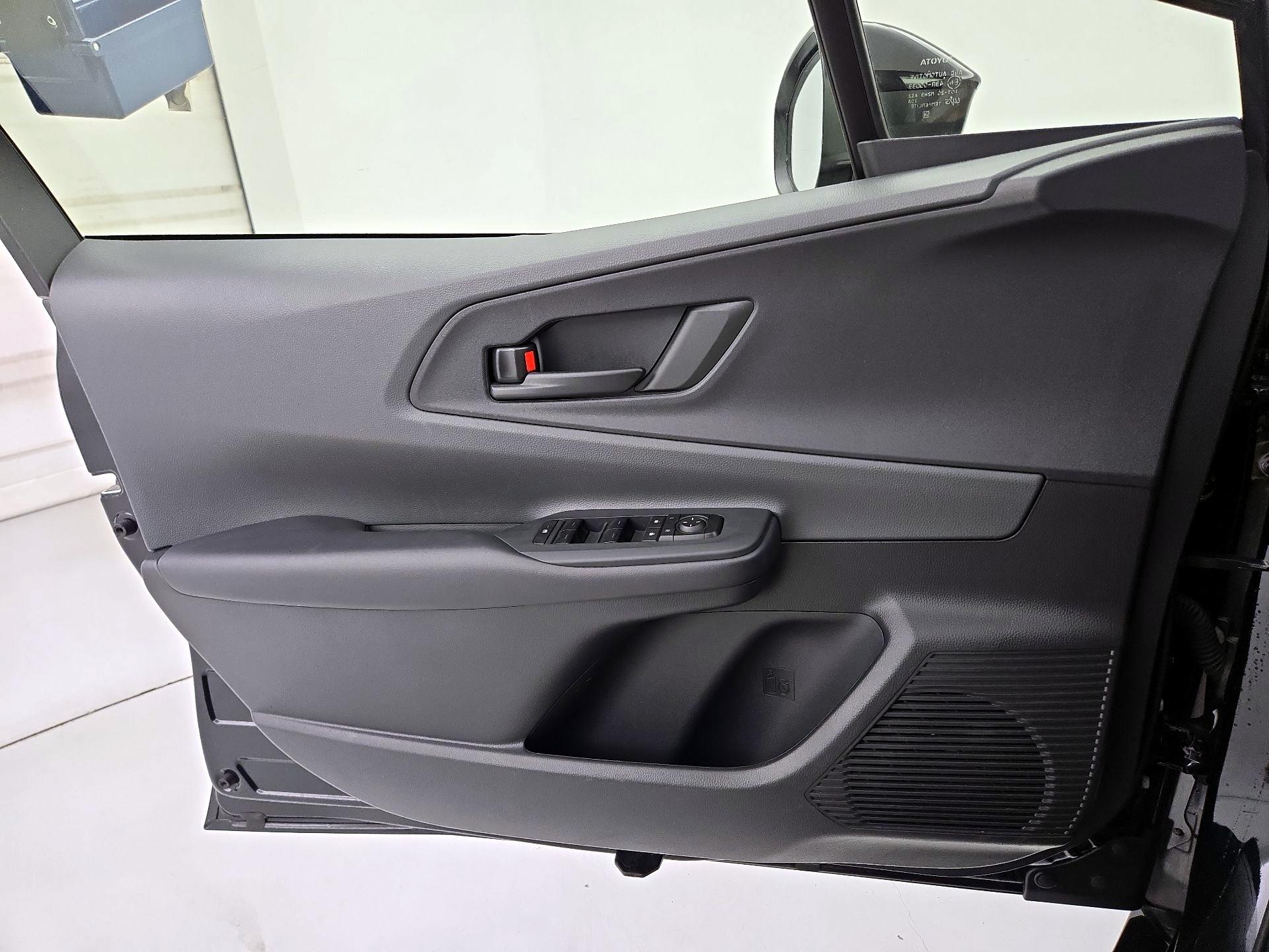 Thumbnail: 2025 Toyota Prius - 12