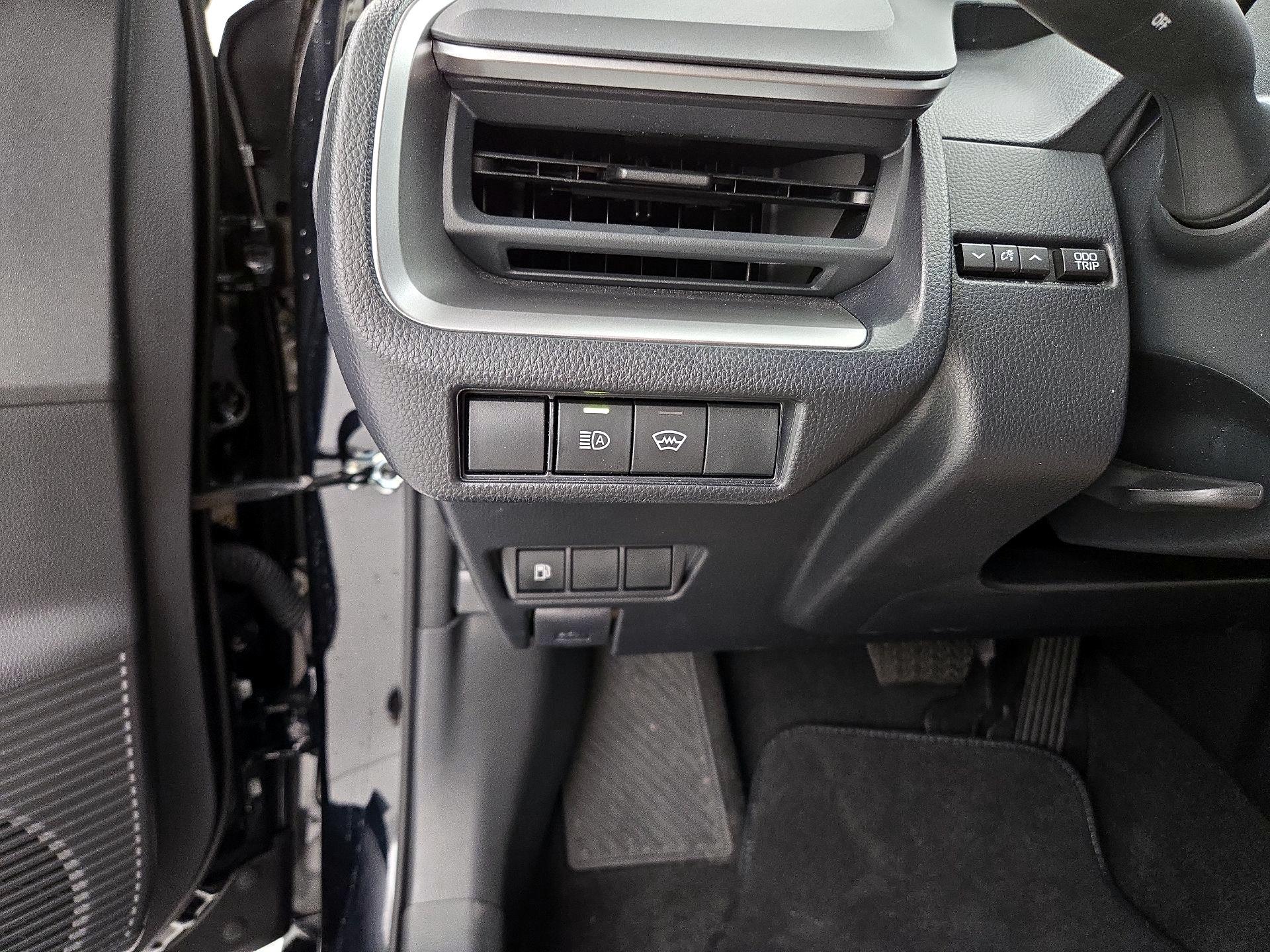 Thumbnail: 2025 Toyota Prius - 13