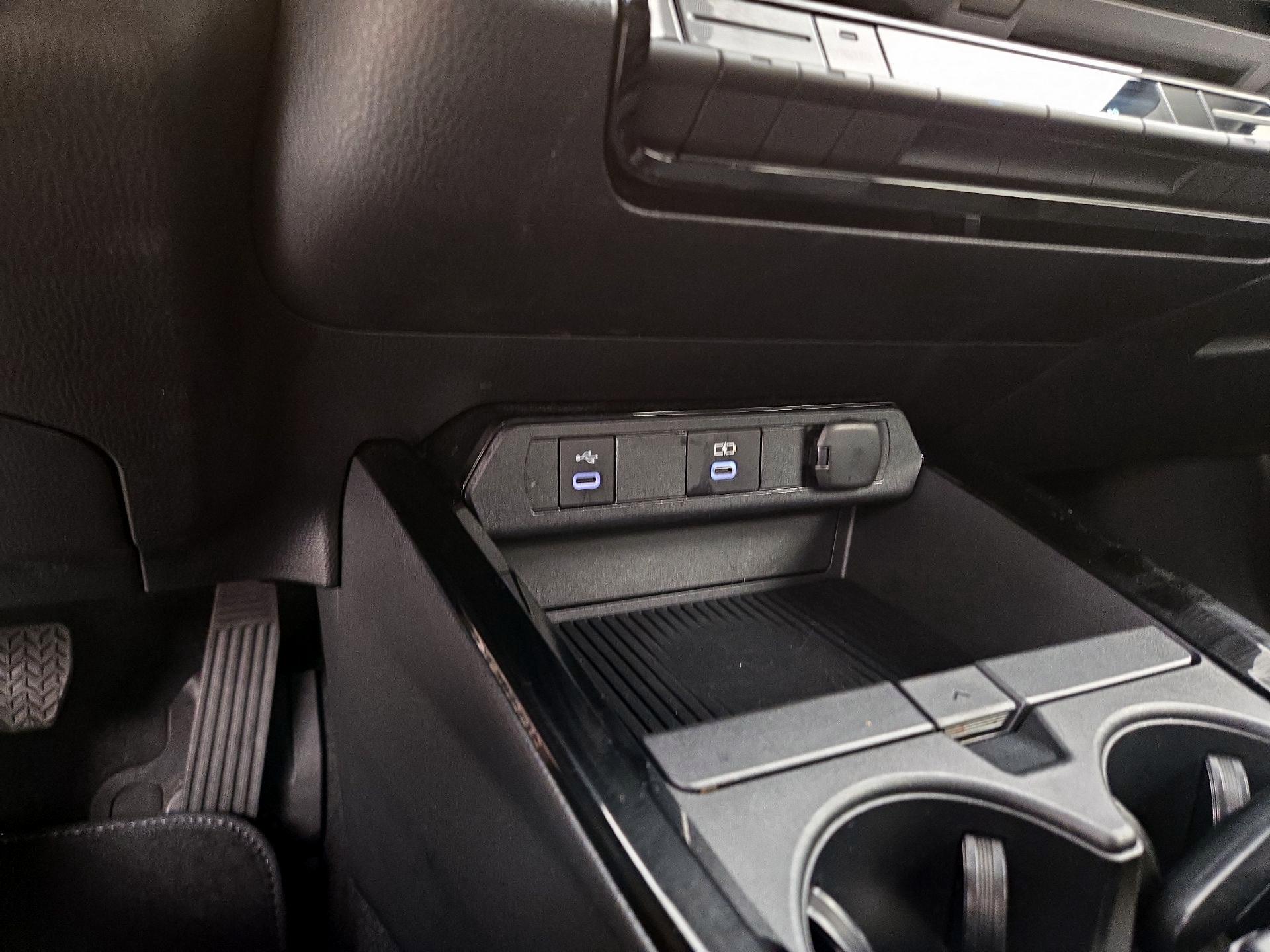 Thumbnail: 2025 Toyota Prius - 18