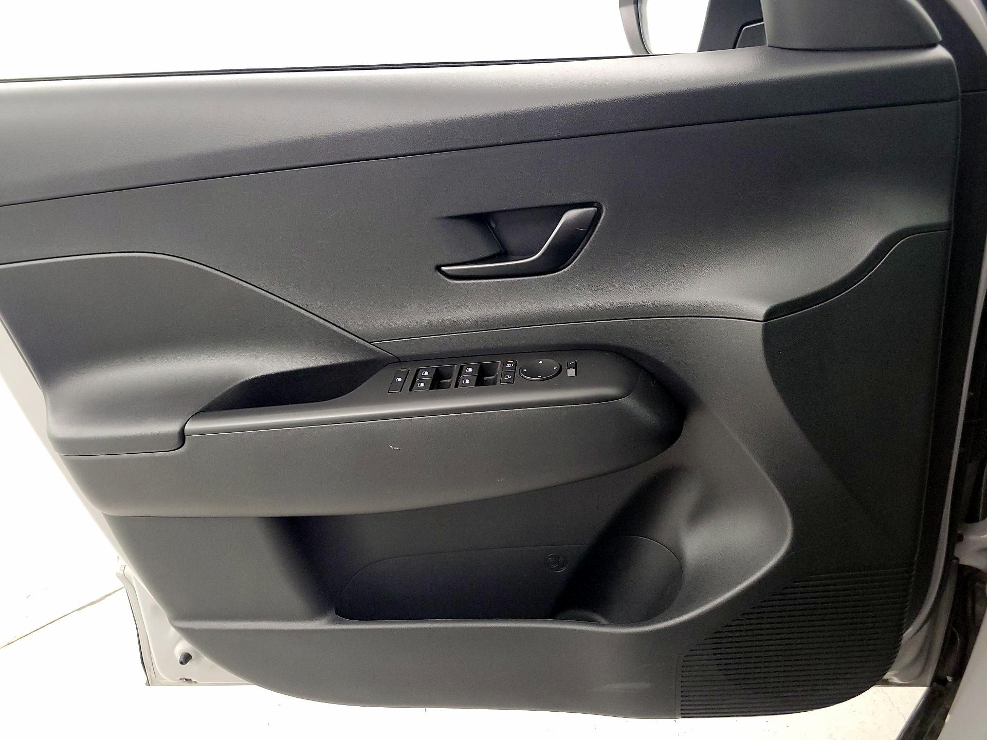 Thumbnail: 2025 Hyundai Kona - 12