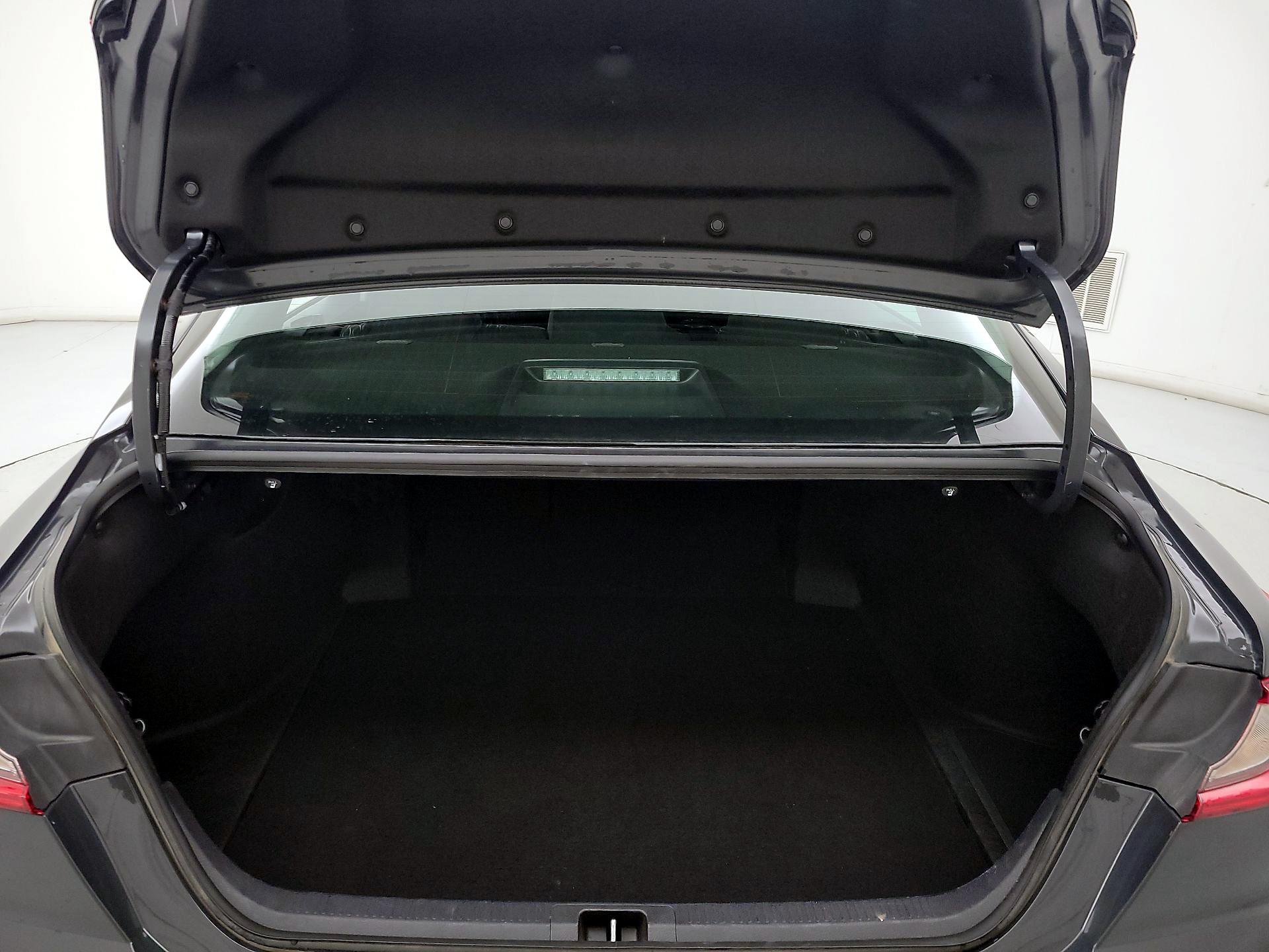 Thumbnail: 2025 Toyota Camry - 20