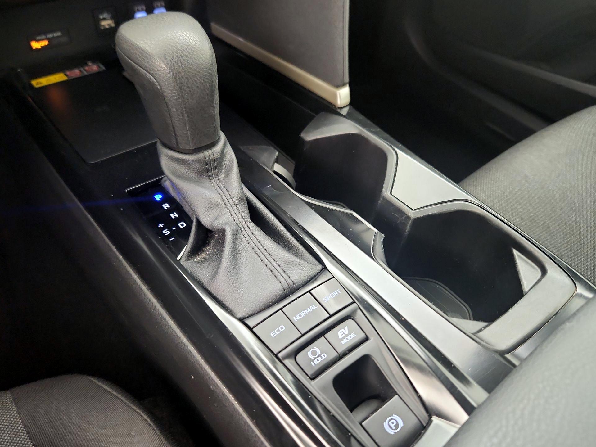 Thumbnail: 2025 Toyota Camry - 17