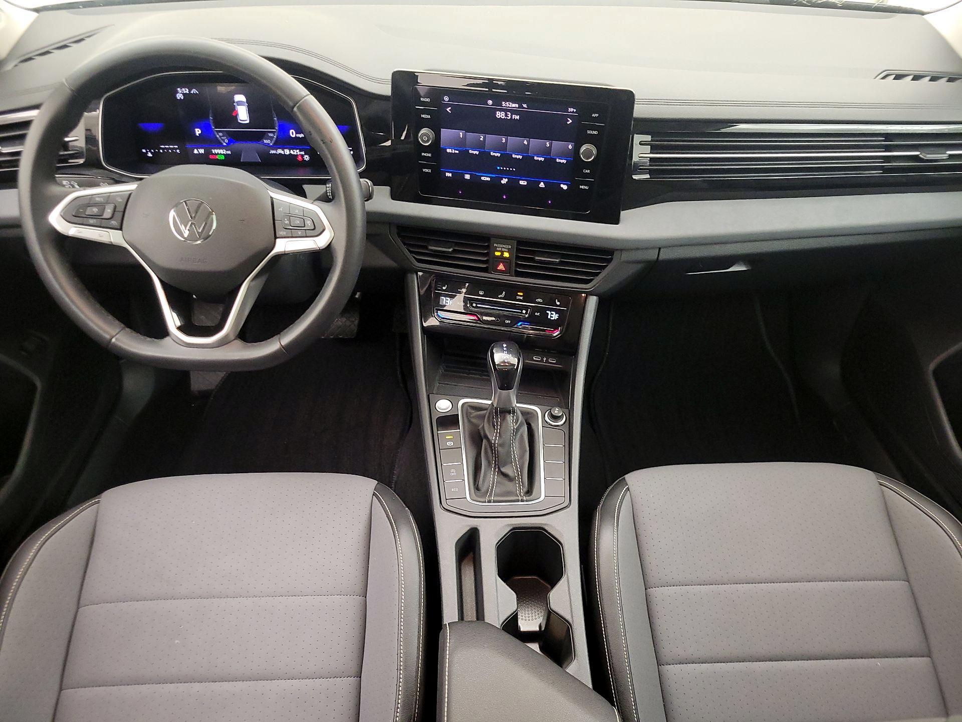 Thumbnail: 2025 Volkswagen Jetta - 9