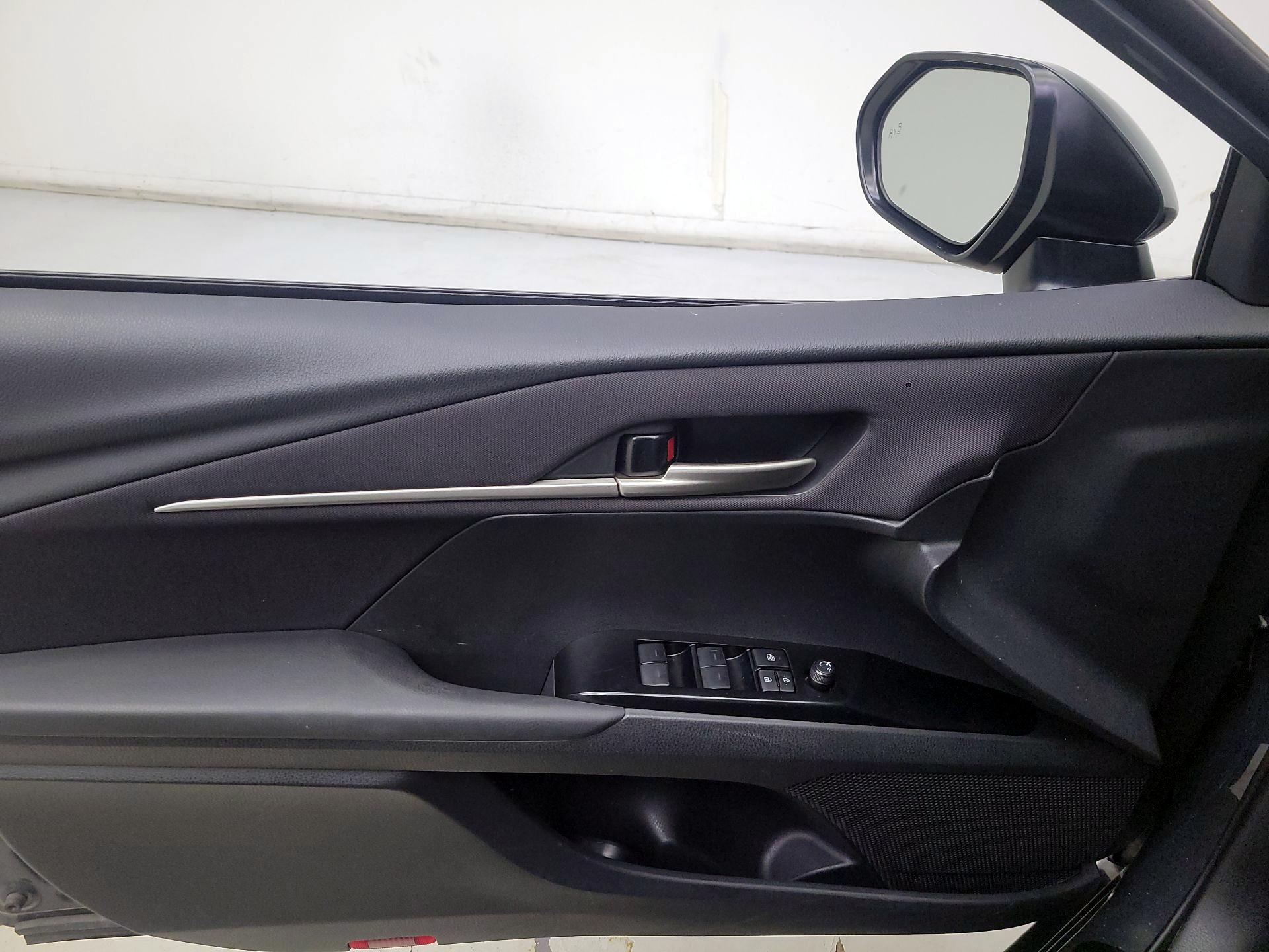 Thumbnail: 2025 Toyota Camry - 12