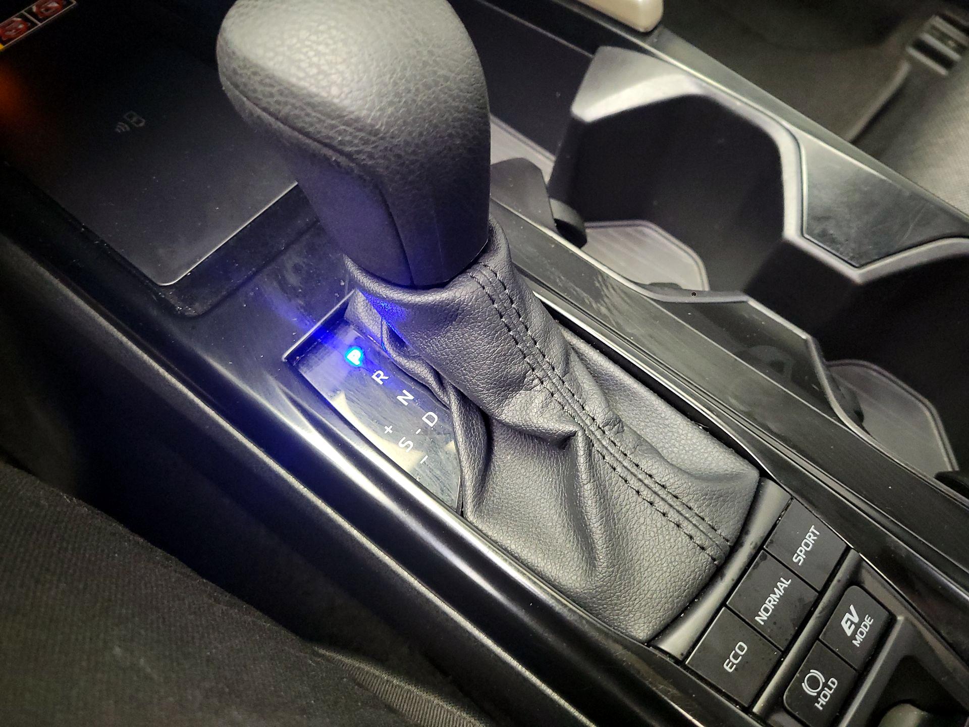 Thumbnail: 2025 Toyota Camry - 17