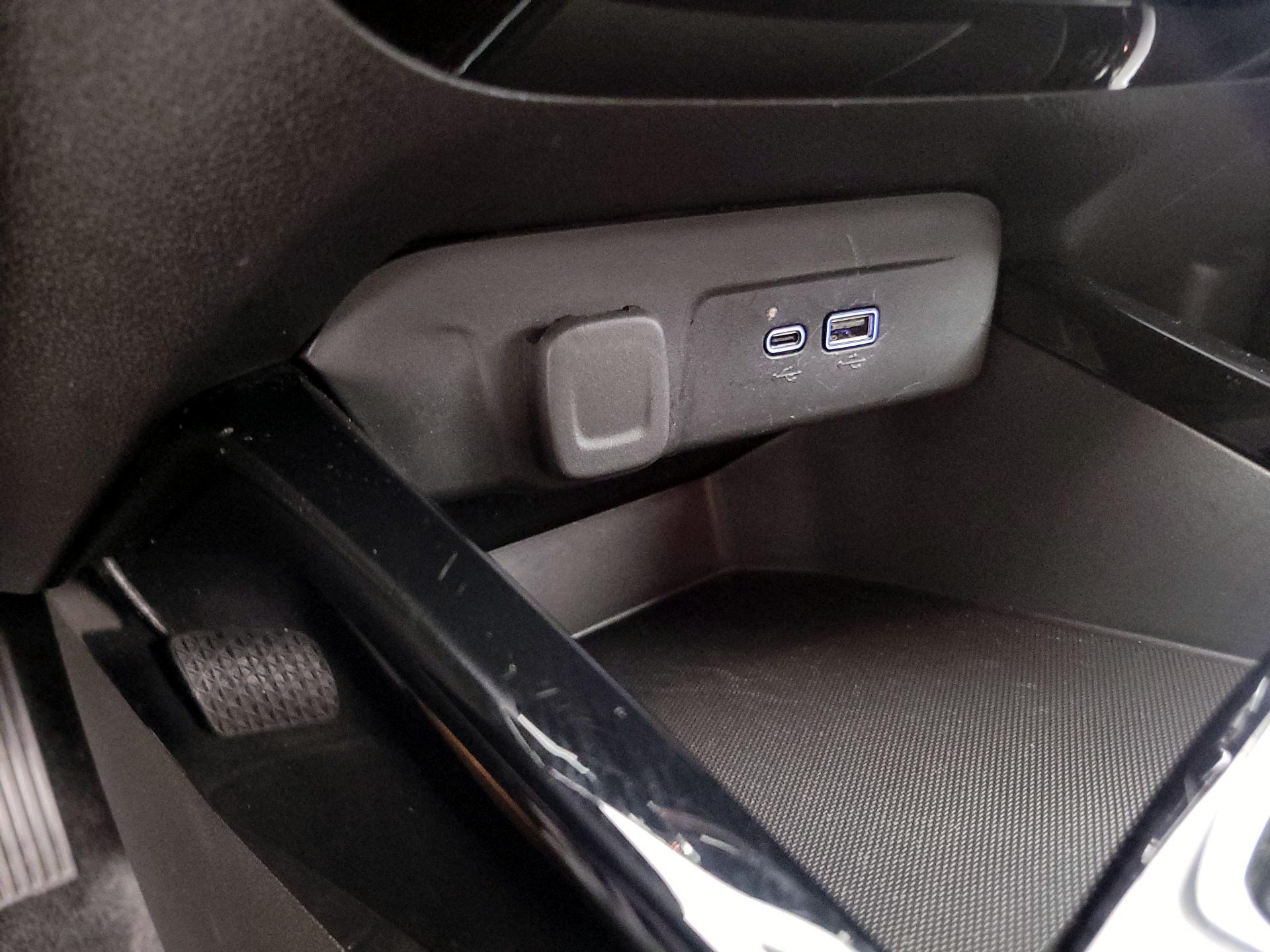 Thumbnail: 2025 Chevrolet Trax - 18