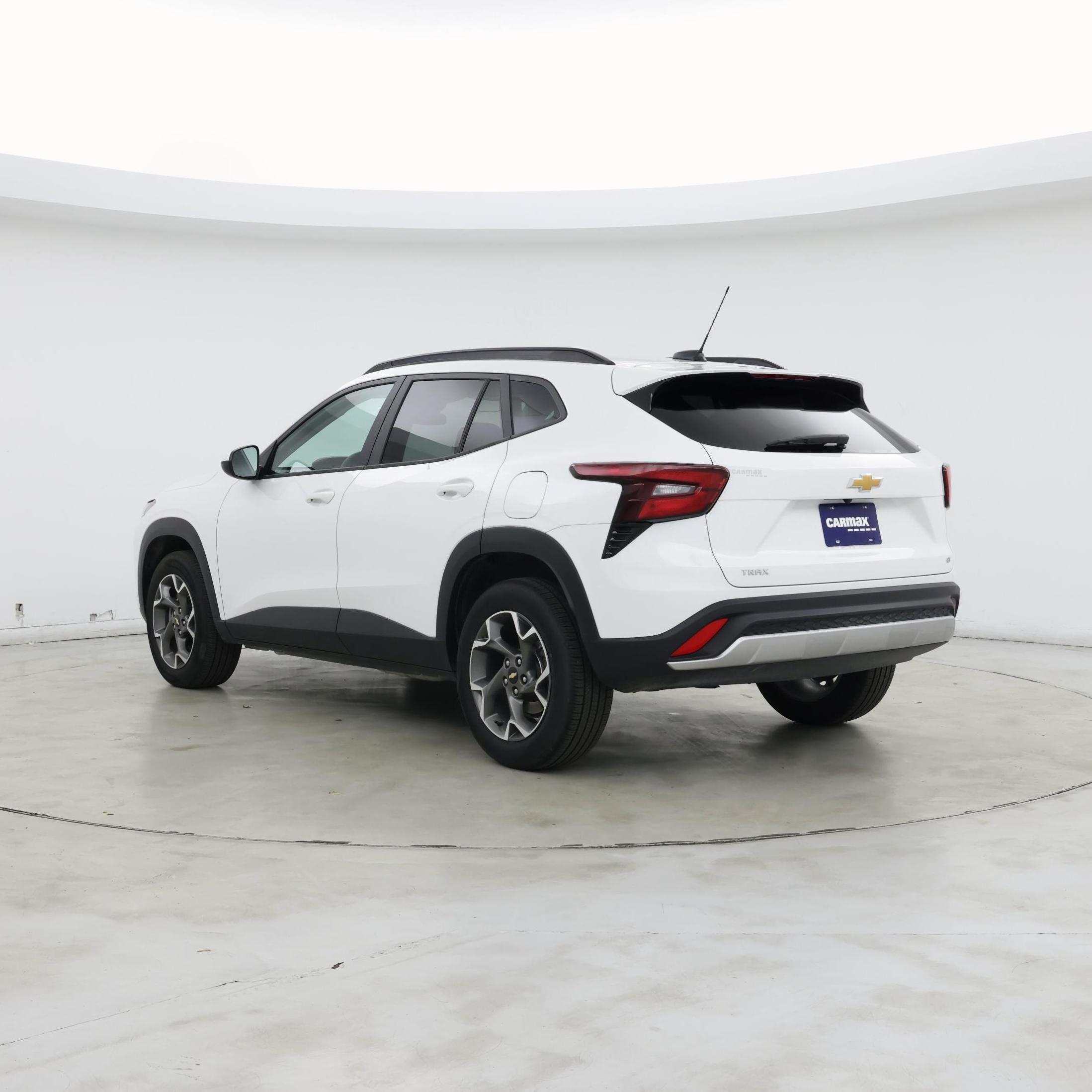 Thumbnail: 2025 Chevrolet Trax - 2