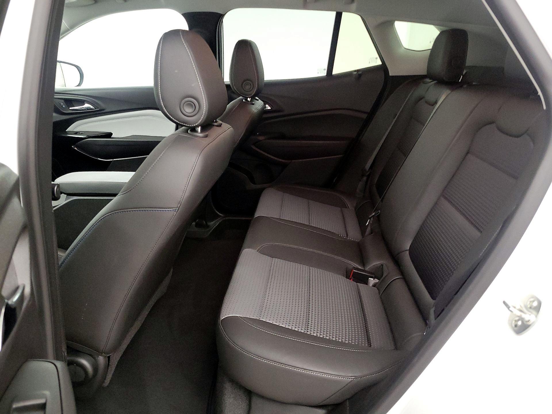 Thumbnail: 2025 Chevrolet Trax - 19