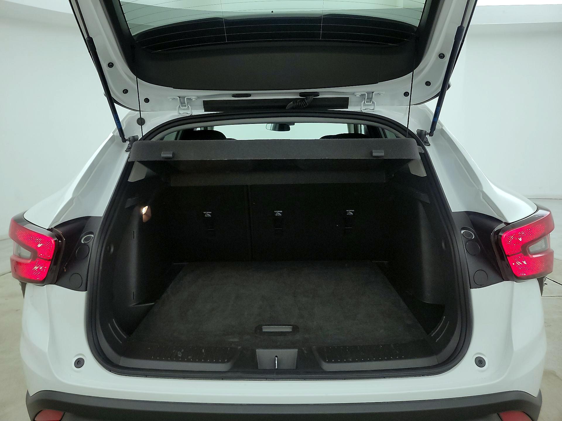 Thumbnail: 2025 Chevrolet Trax - 20