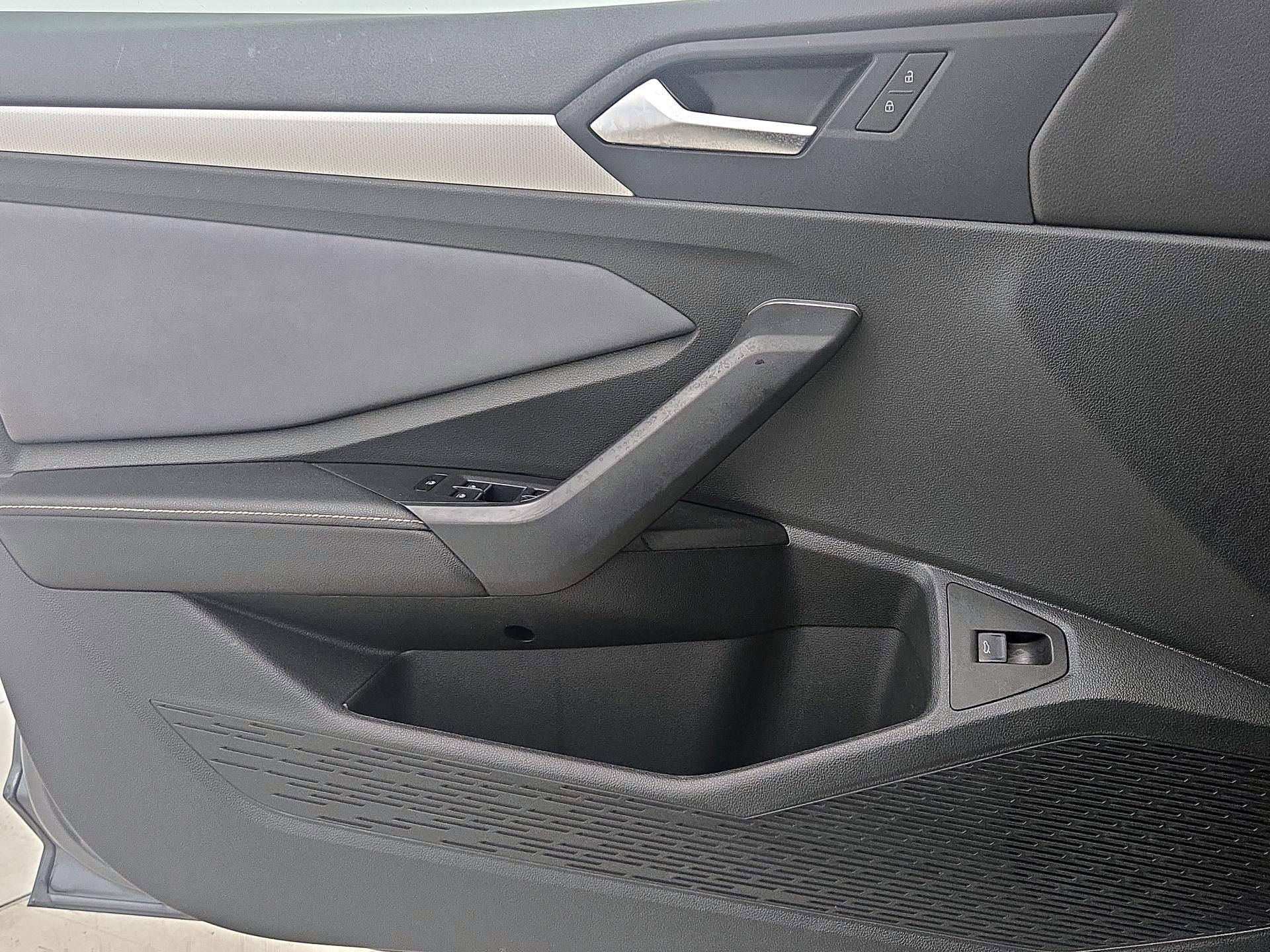 Thumbnail: 2025 Volkswagen Jetta - 12