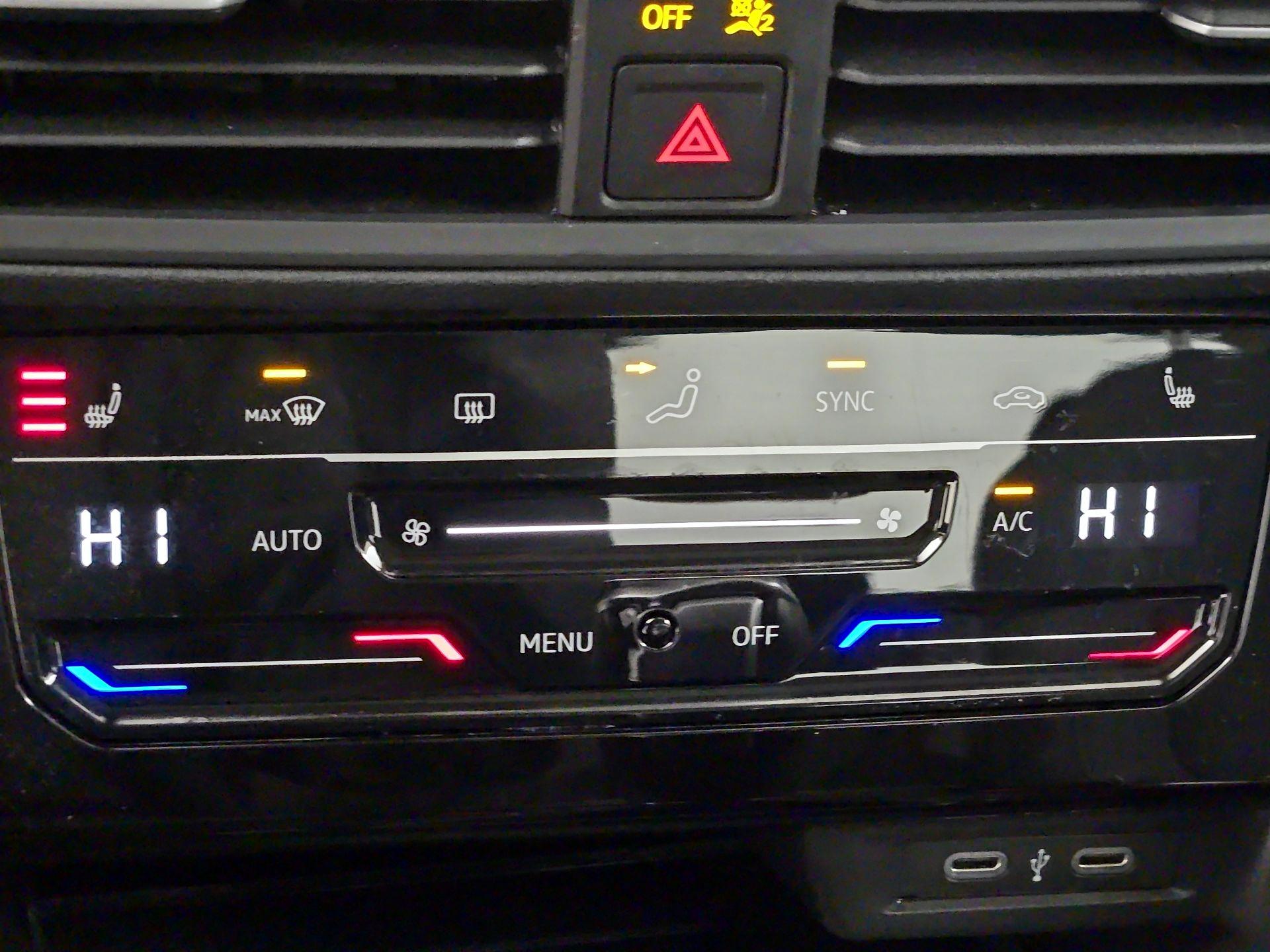 Thumbnail: 2025 Volkswagen Jetta - 16