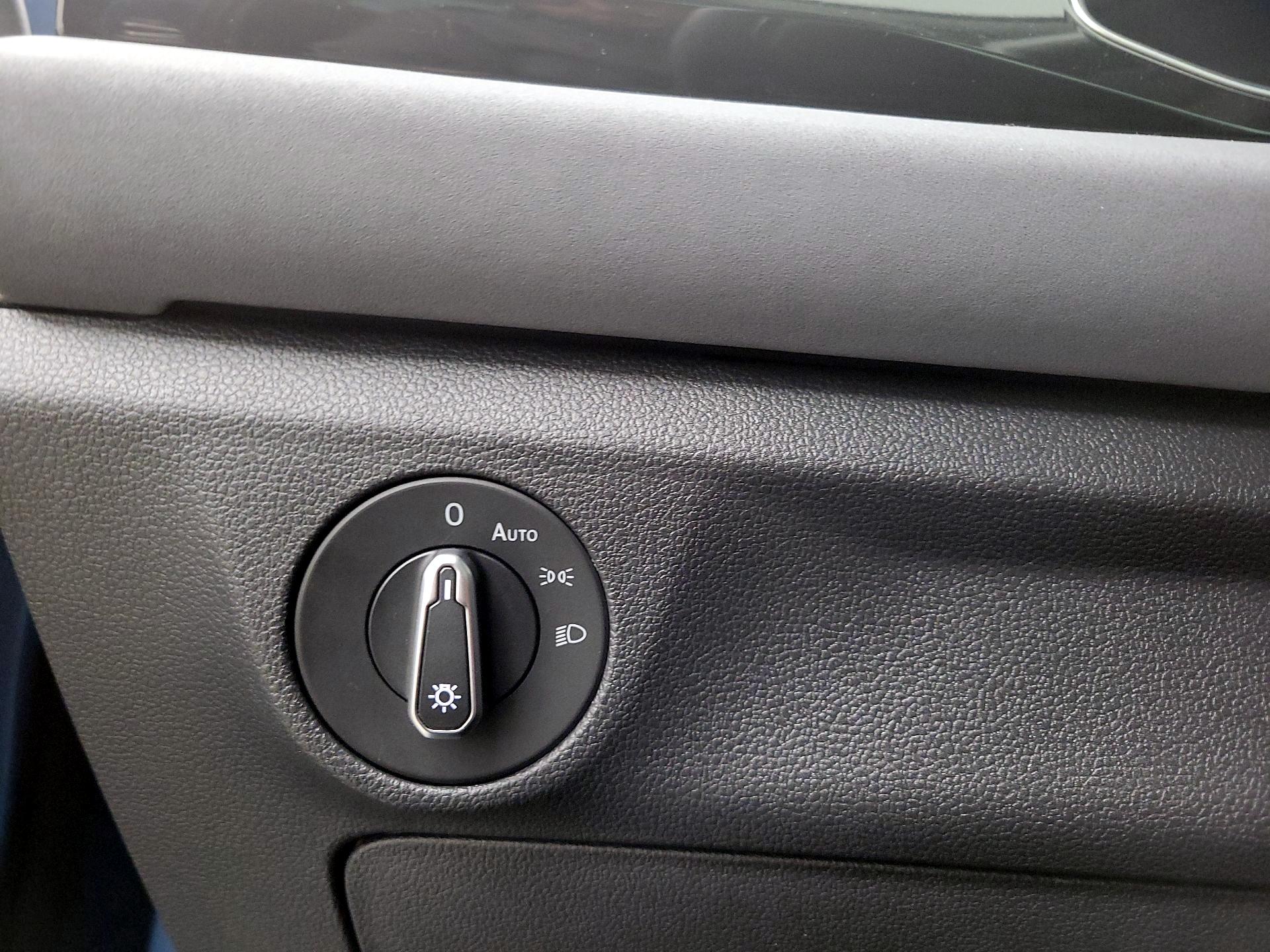 Thumbnail: 2025 Volkswagen Jetta - 13