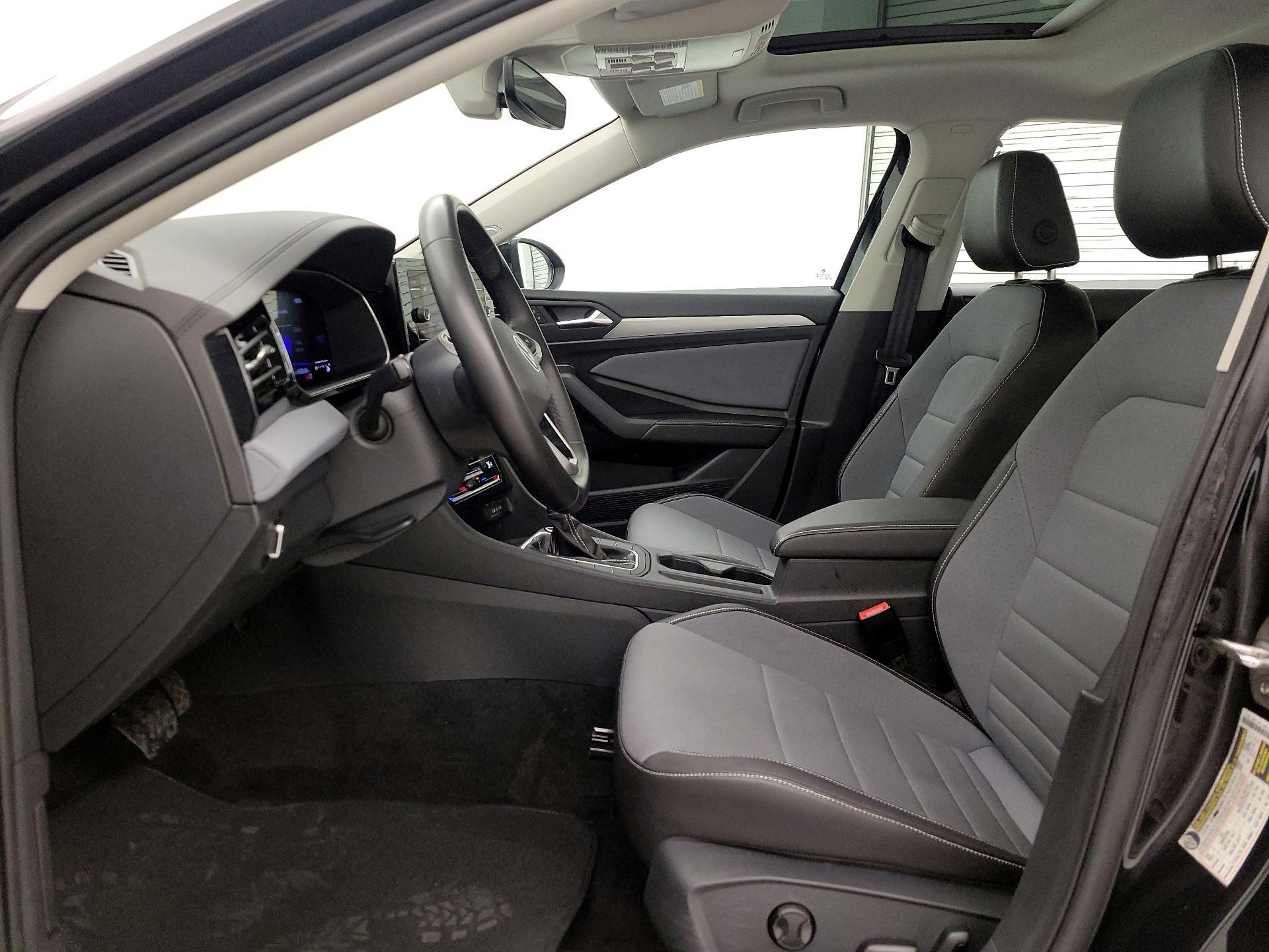 Thumbnail: 2025 Volkswagen Jetta - 11