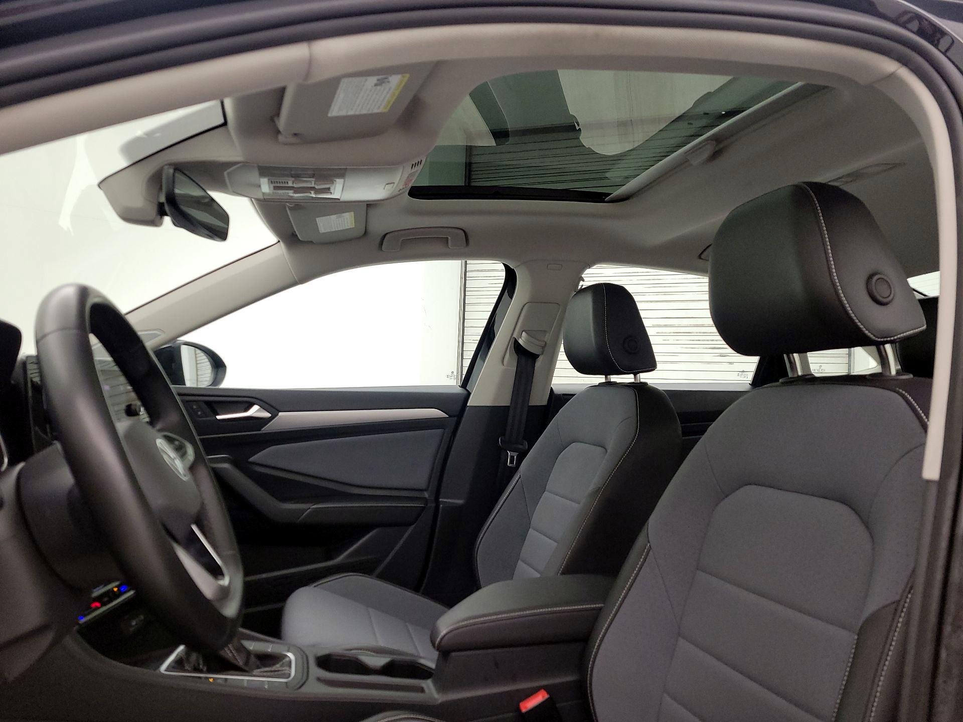 Thumbnail: 2025 Volkswagen Jetta - 19