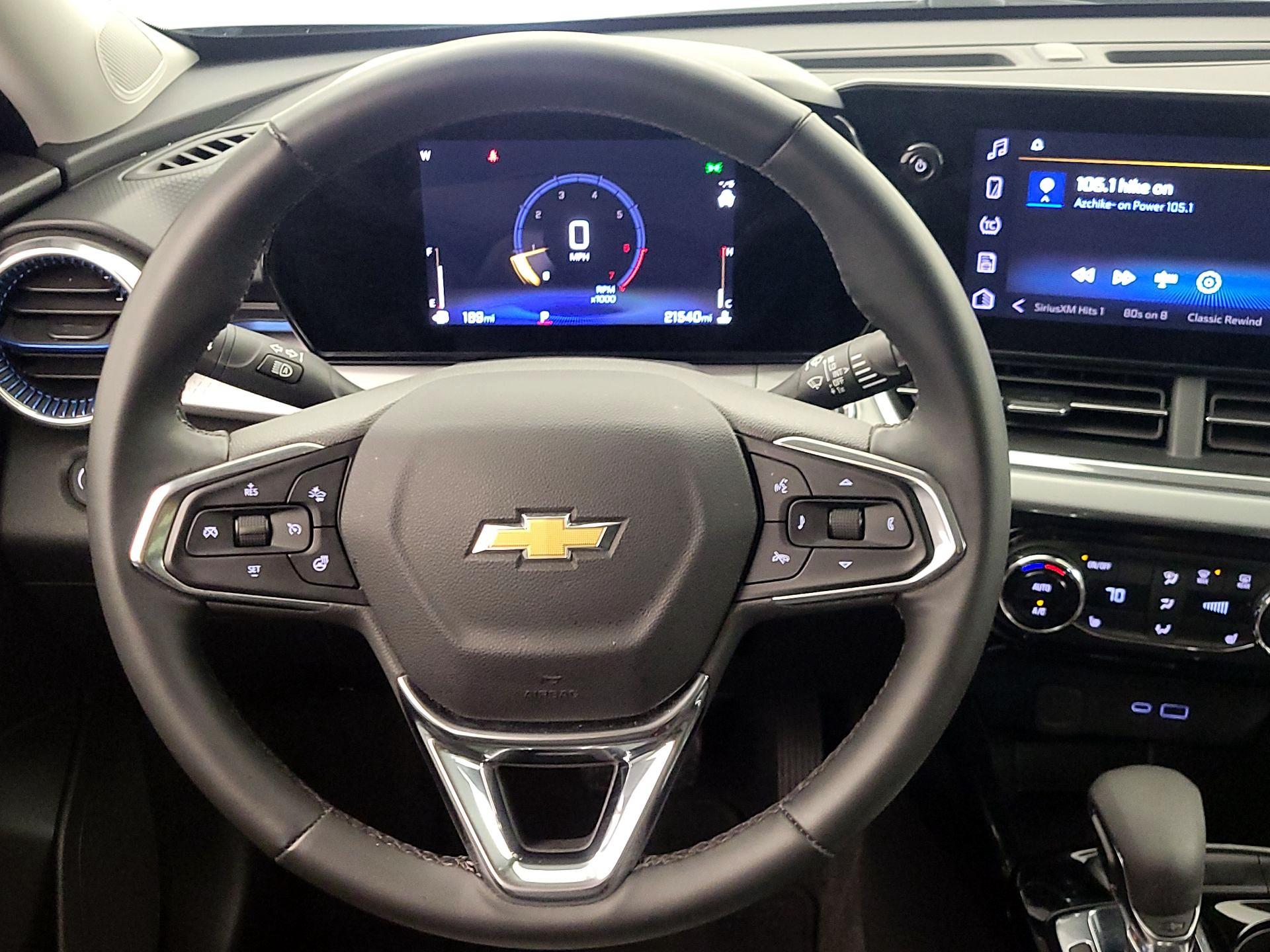 Thumbnail: 2025 Chevrolet Trax - 10