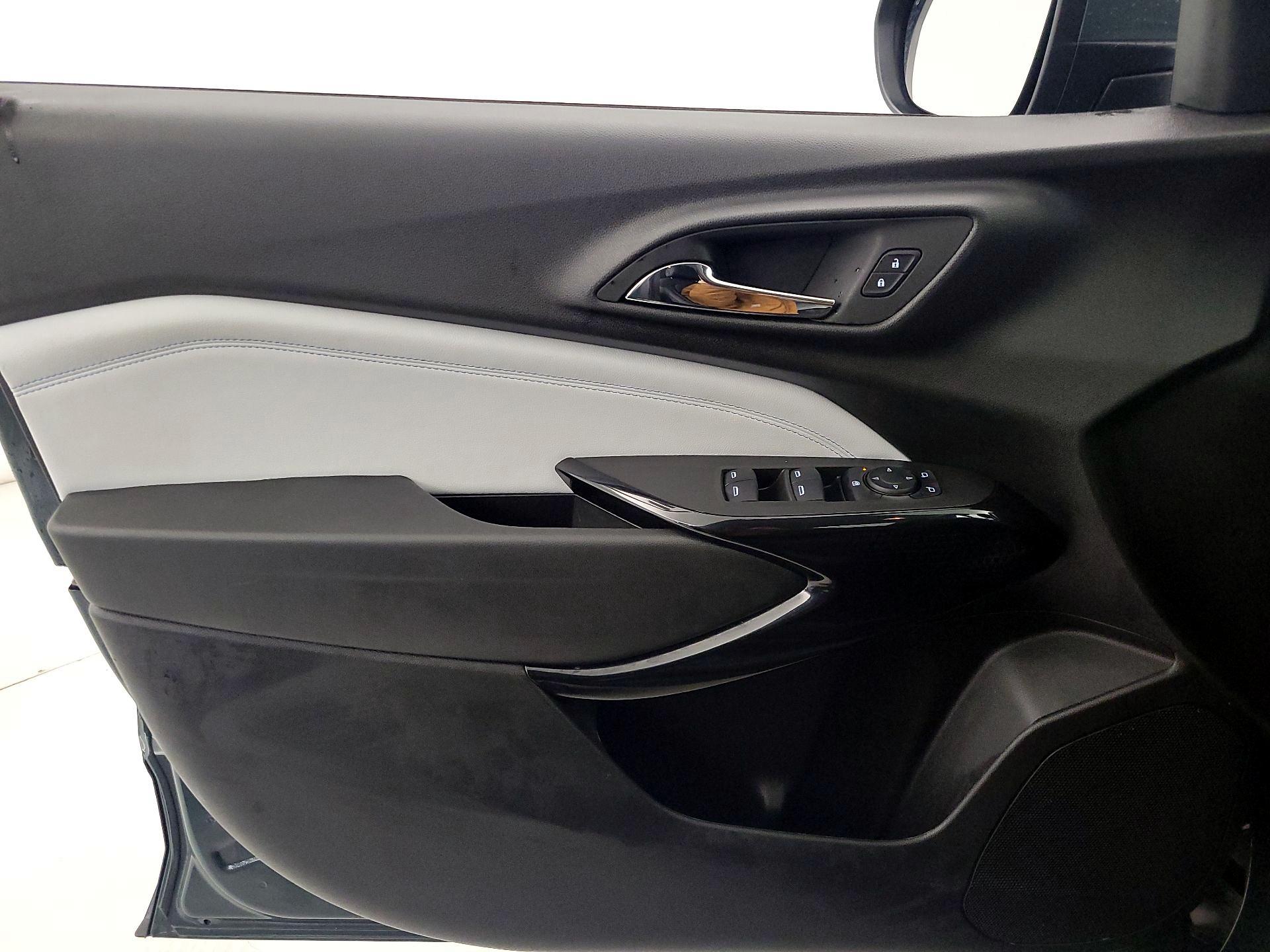 Thumbnail: 2025 Chevrolet Trax - 12