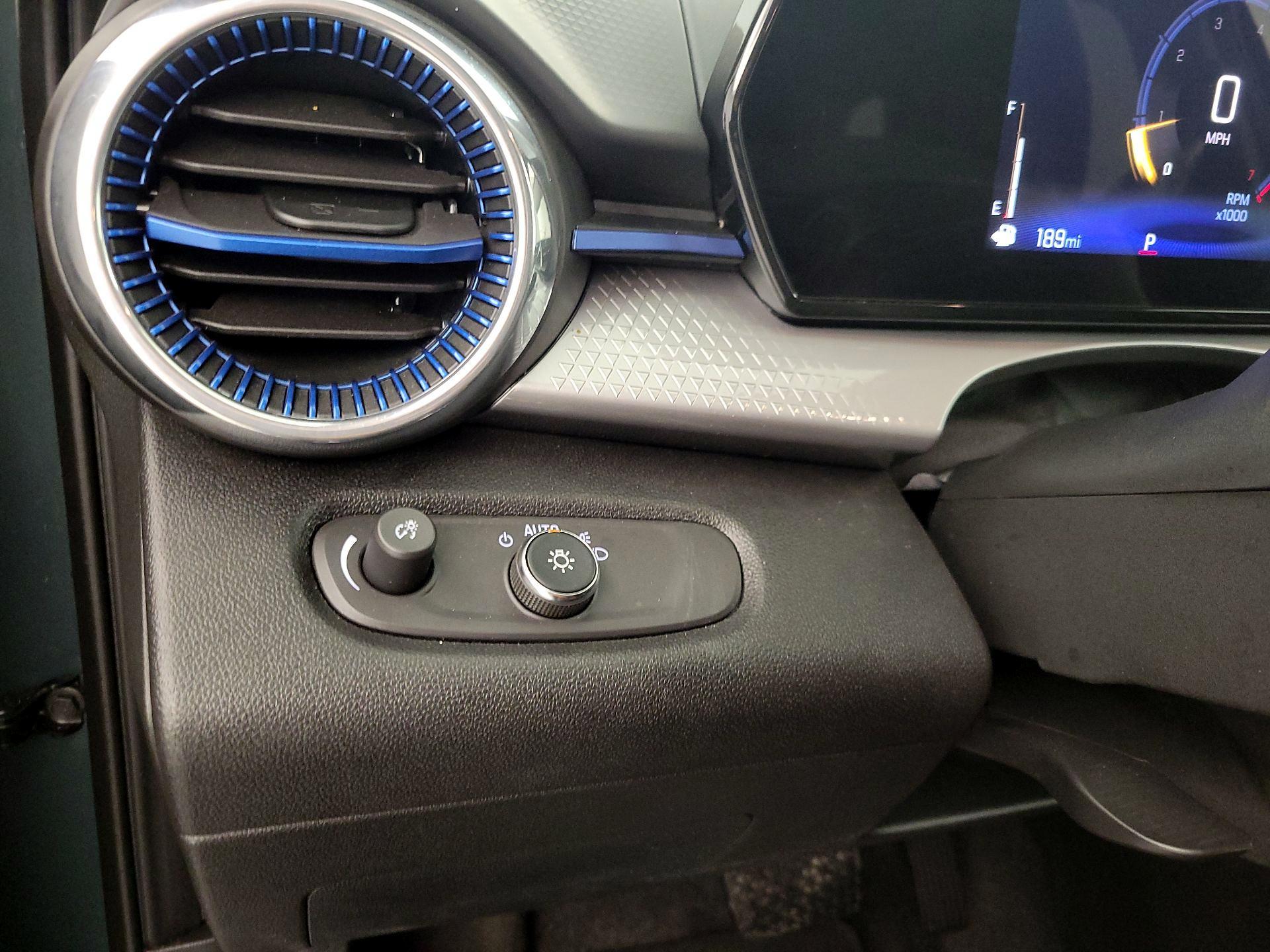 Thumbnail: 2025 Chevrolet Trax - 13