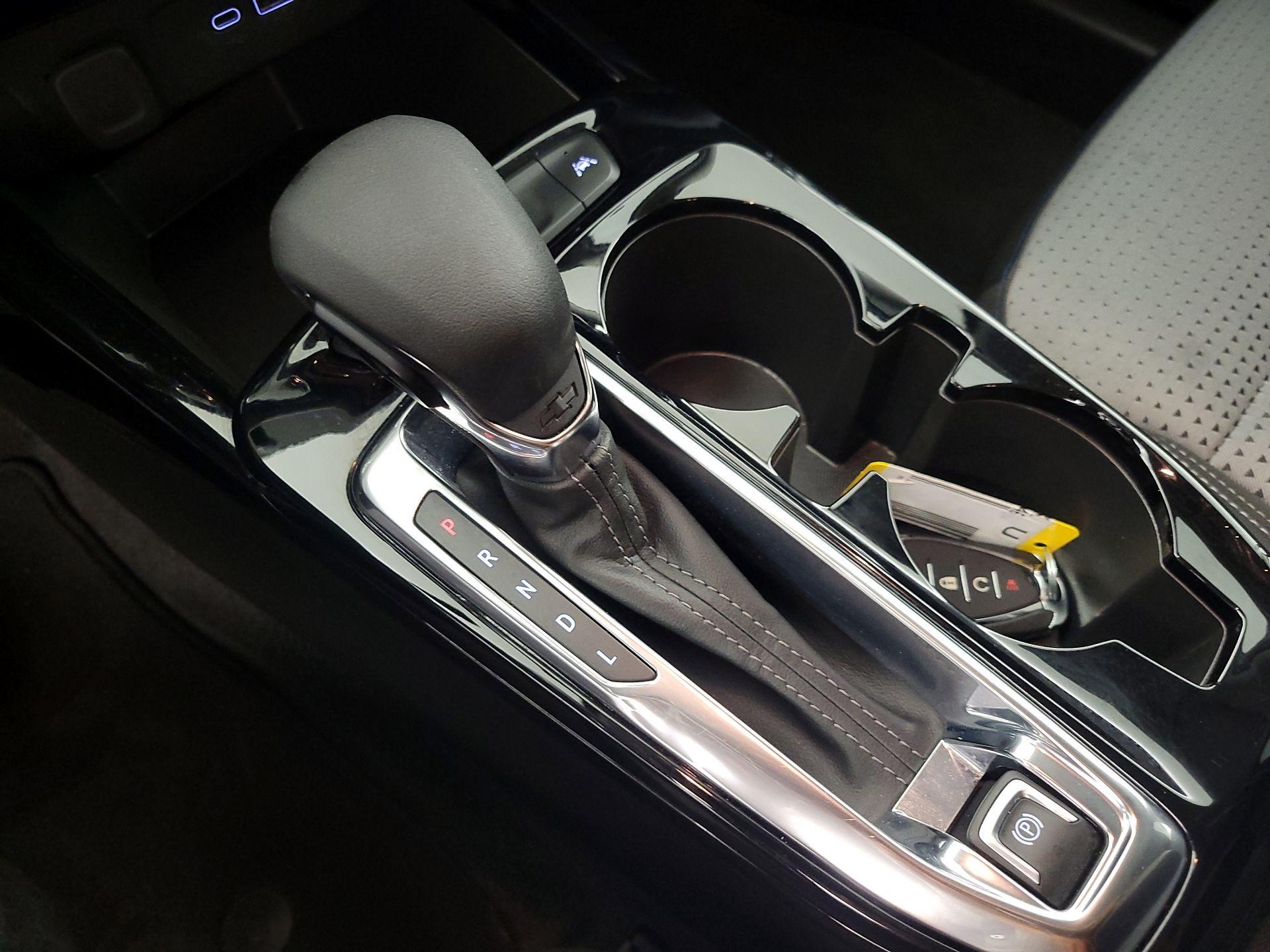 Thumbnail: 2025 Chevrolet Trax - 17