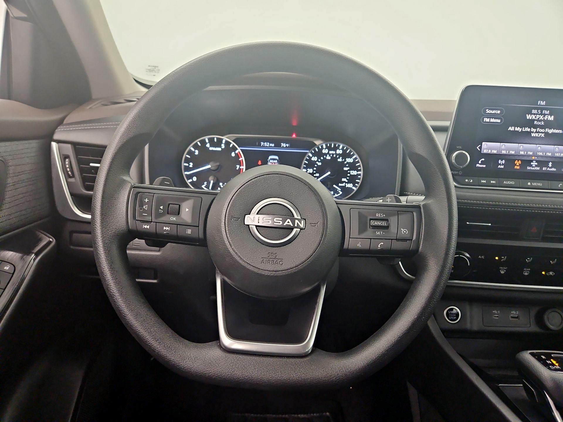 Thumbnail: 2023 Nissan Rogue - 10