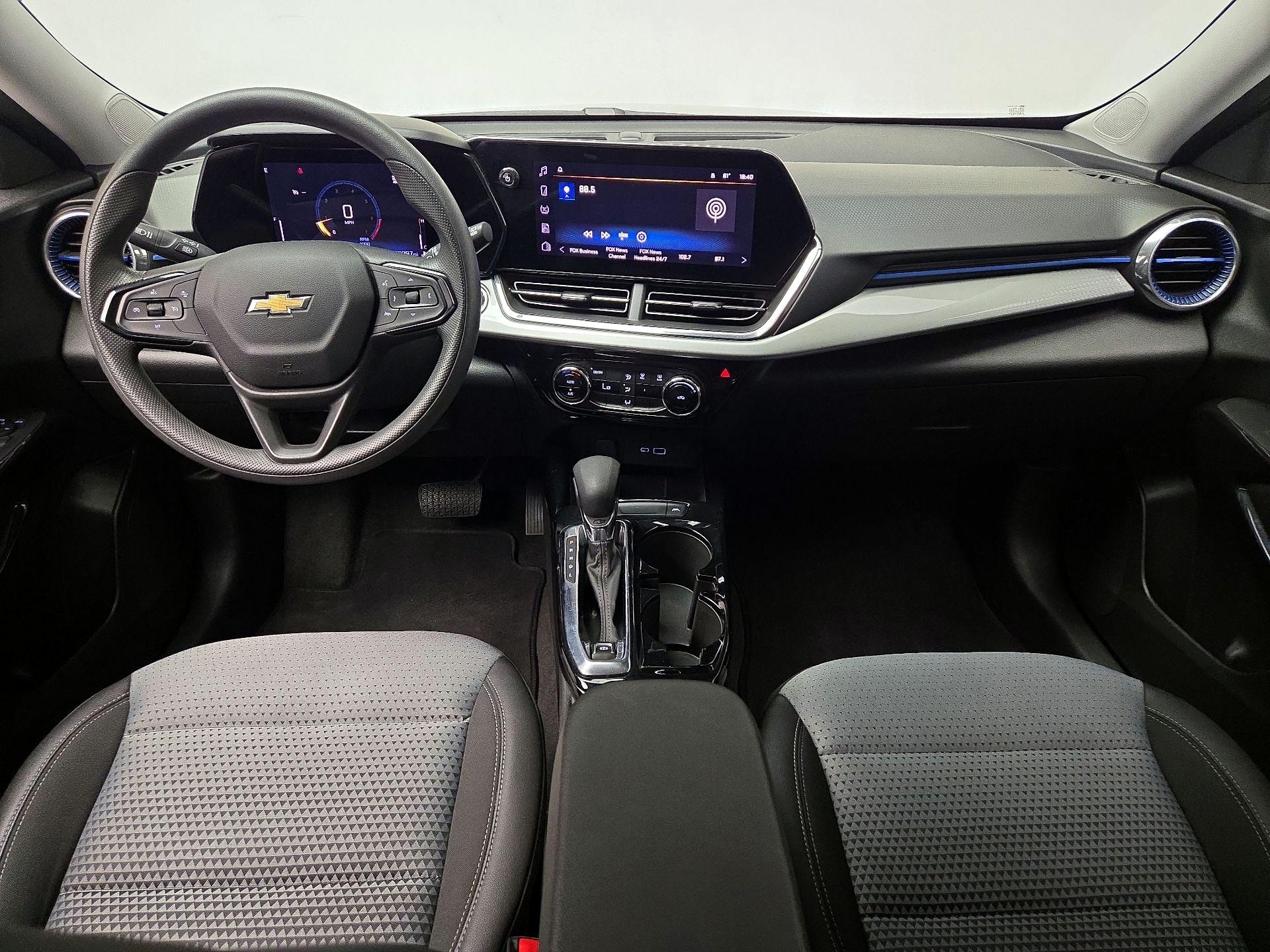 Thumbnail: 2025 Chevrolet Trax - 9