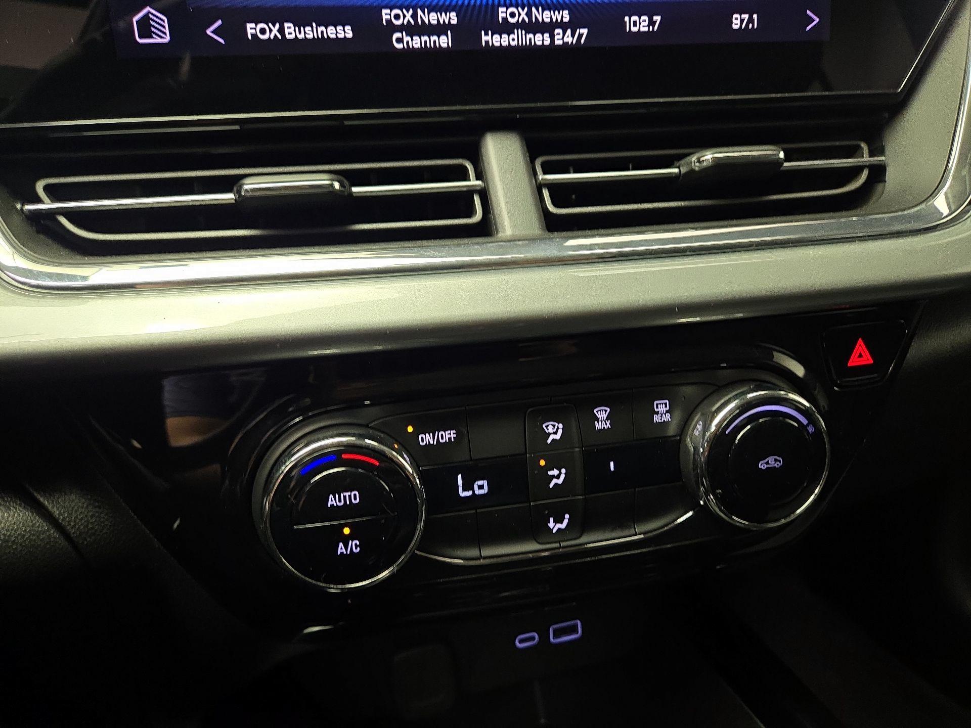 Thumbnail: 2025 Chevrolet Trax - 16