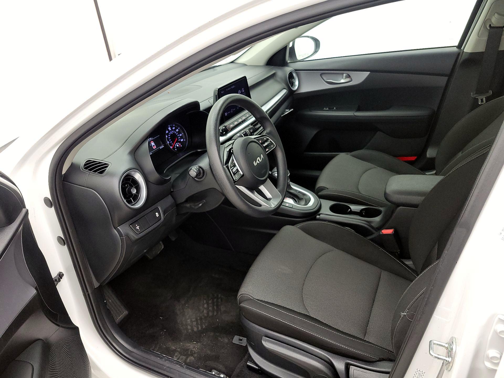 Thumbnail: 2024 Kia Forte - 11