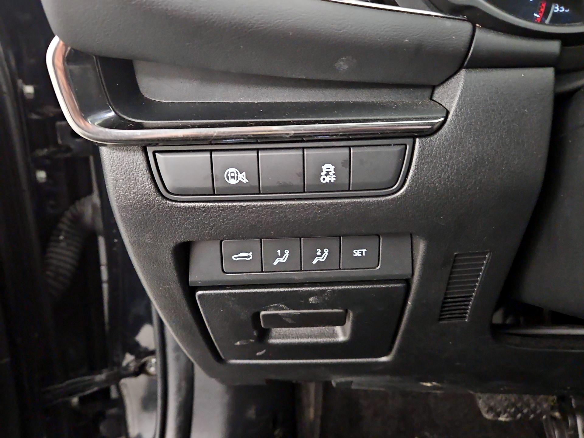 Thumbnail: 2024 Mazda Mazda3 - 13