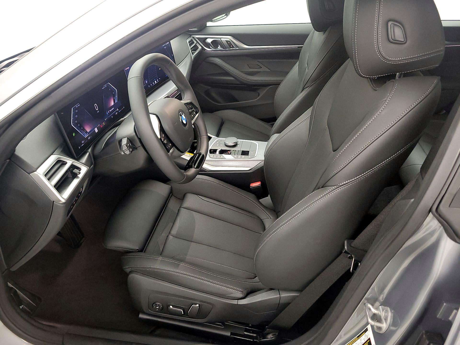 Thumbnail: 2025 BMW 4 Series - 11