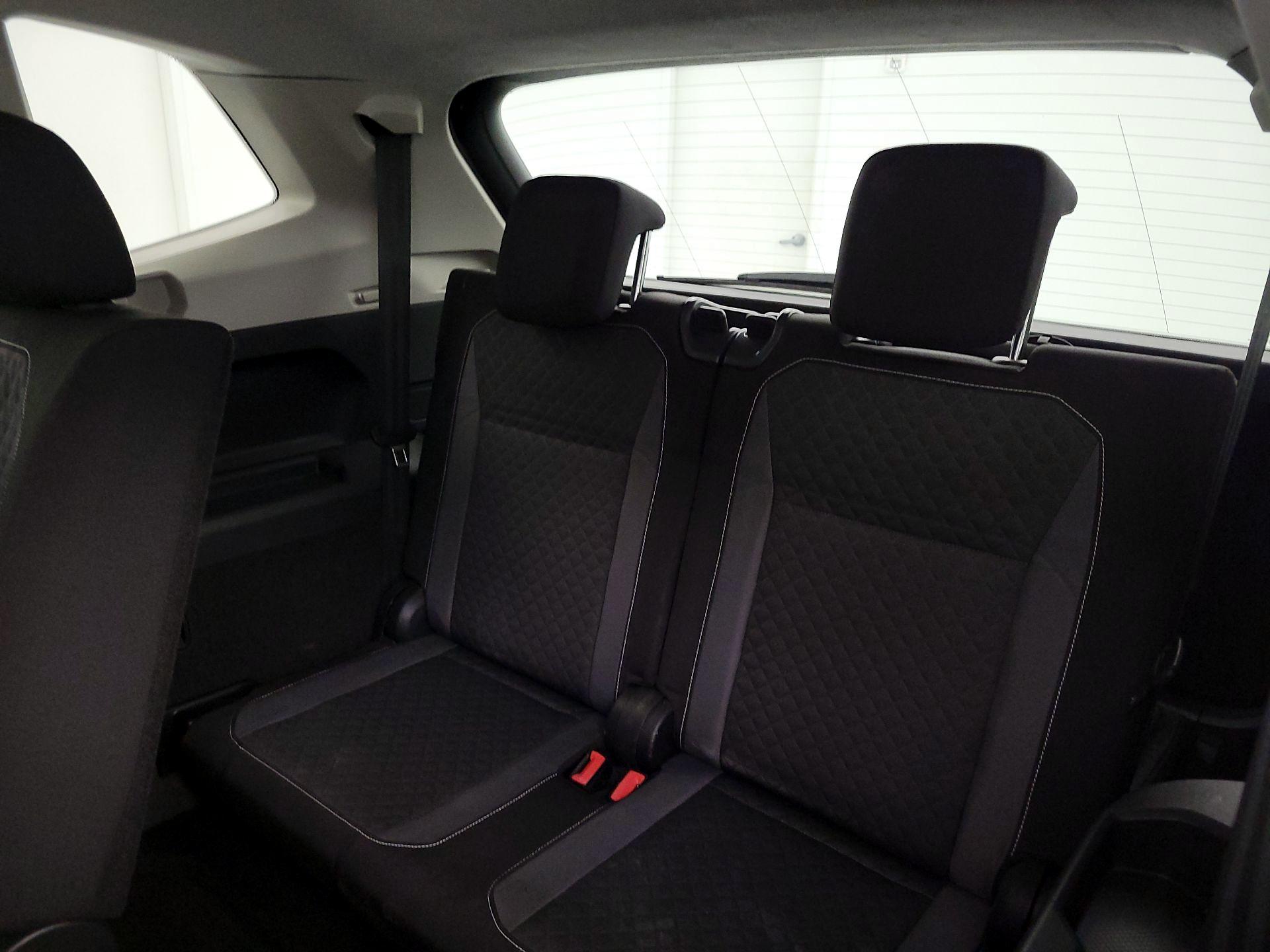 Thumbnail: 2021 Volkswagen Tiguan - 20