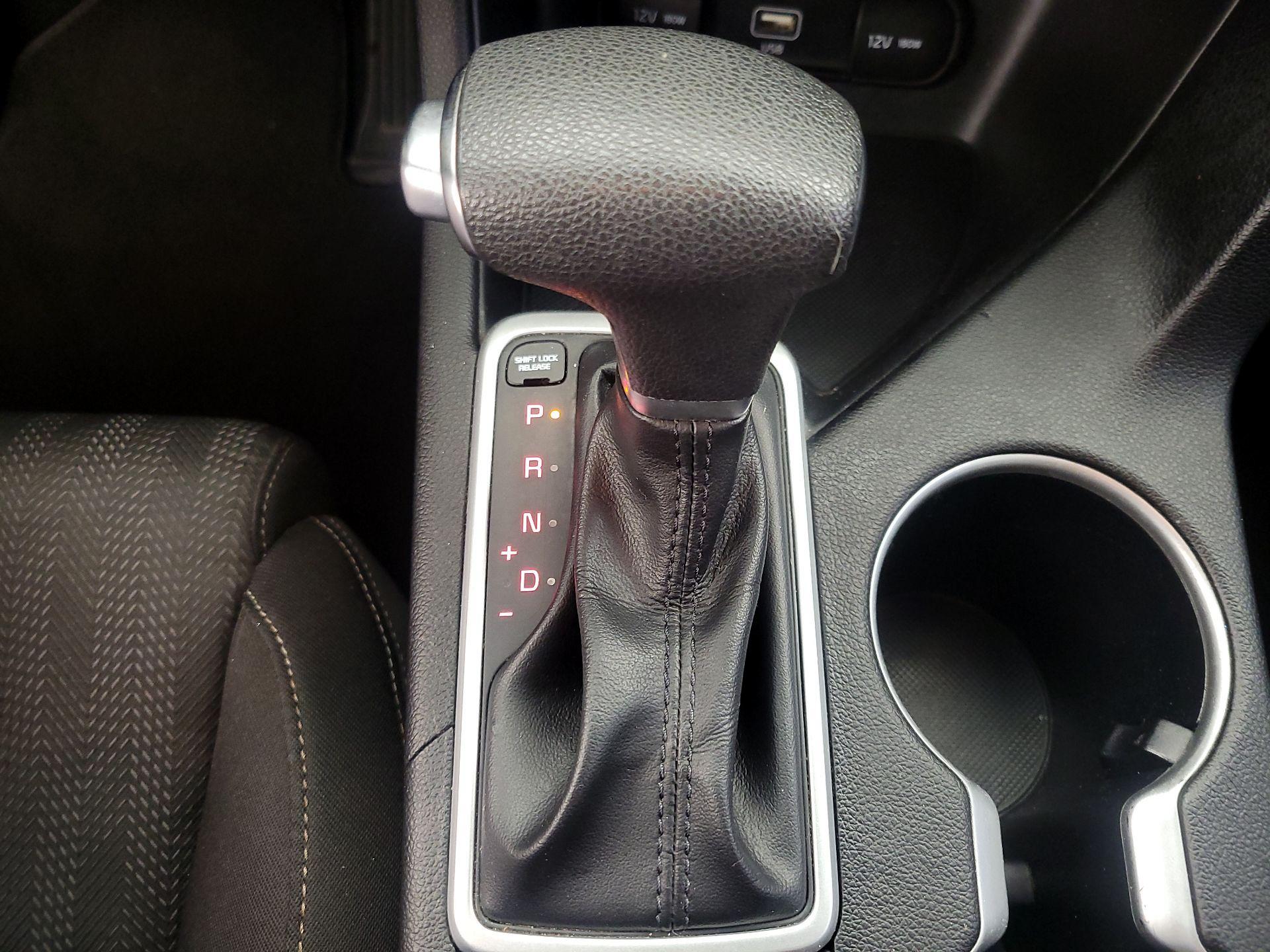 Thumbnail: 2021 Kia Sportage - 17