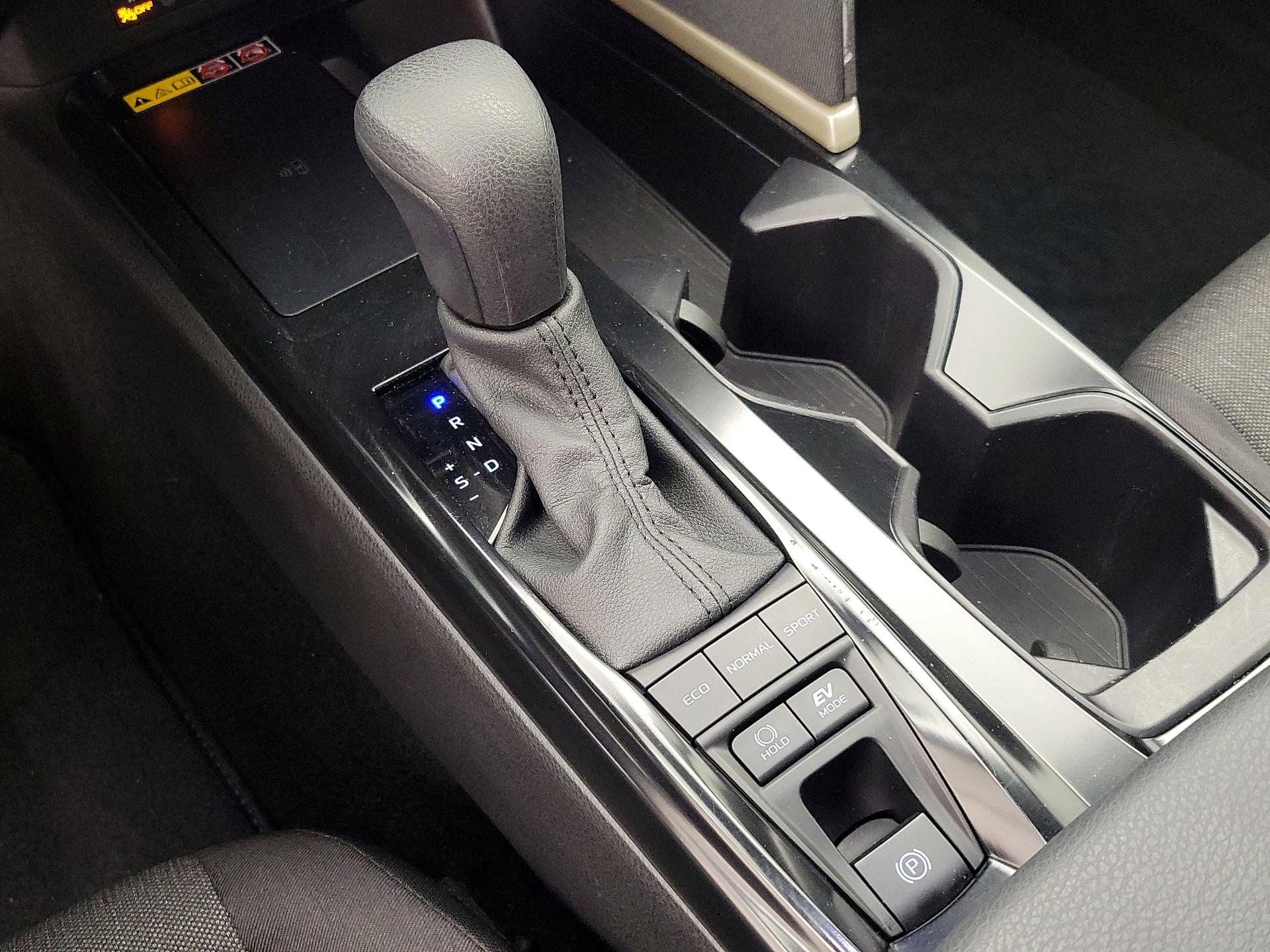 Thumbnail: 2025 Toyota Camry - 17