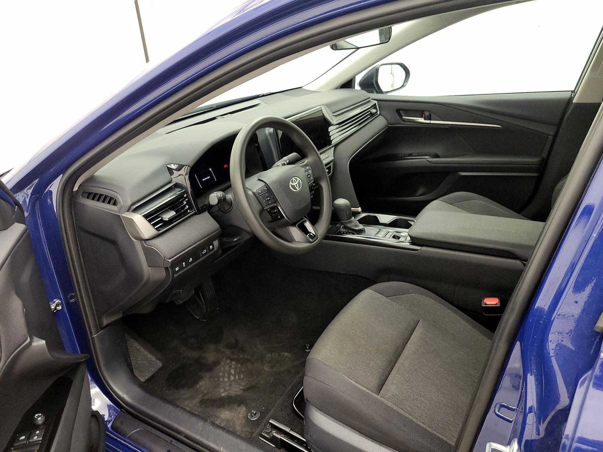 Thumbnail: 2025 Toyota Camry - 11