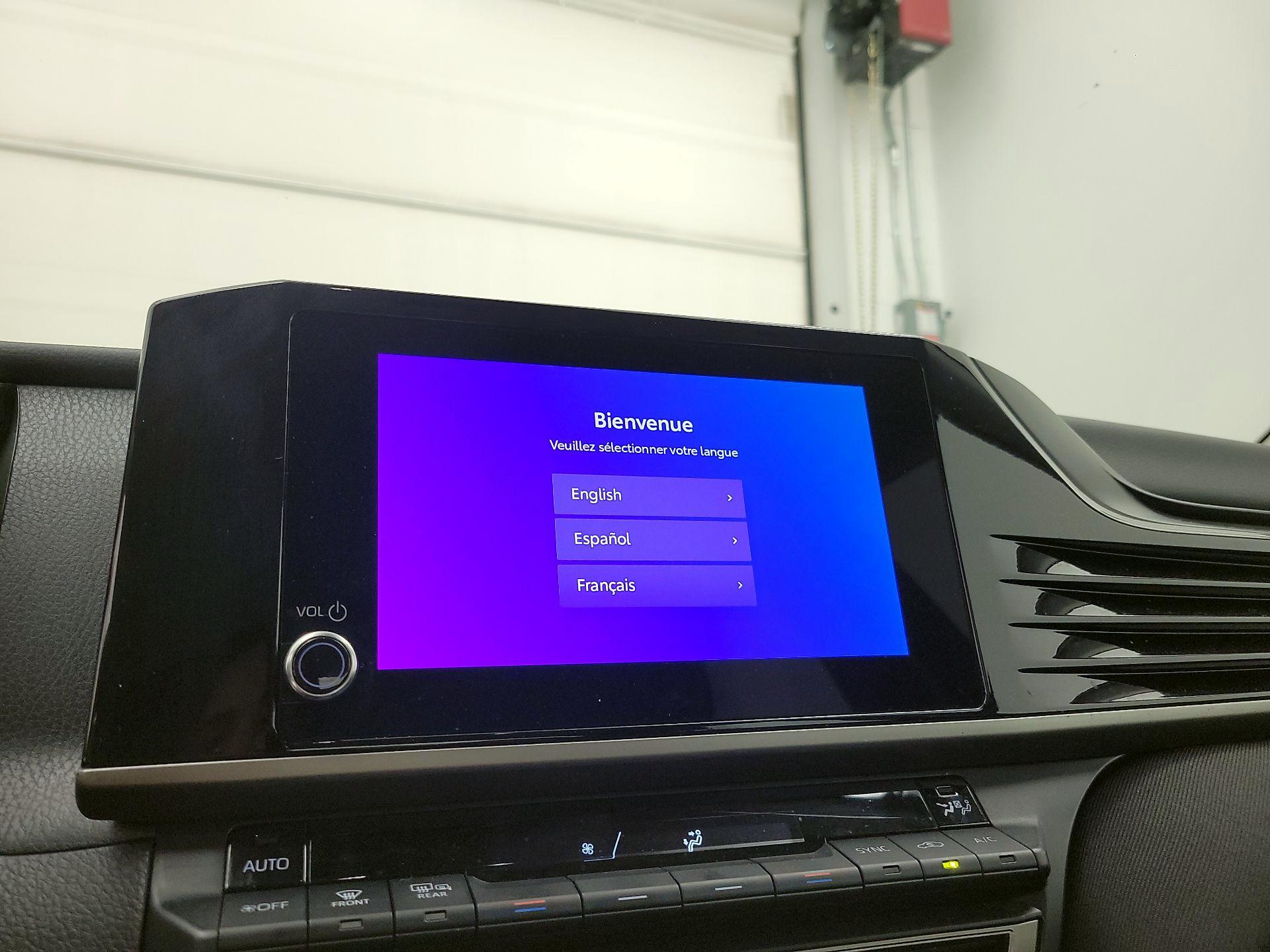 Thumbnail: 2025 Toyota Camry - 15