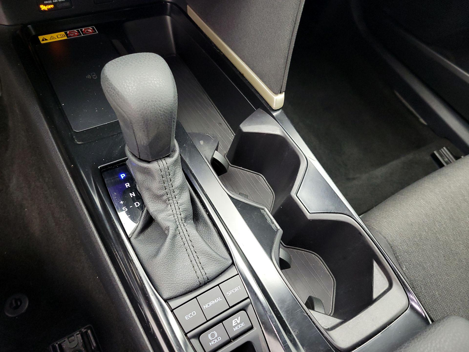 Thumbnail: 2025 Toyota Camry - 17