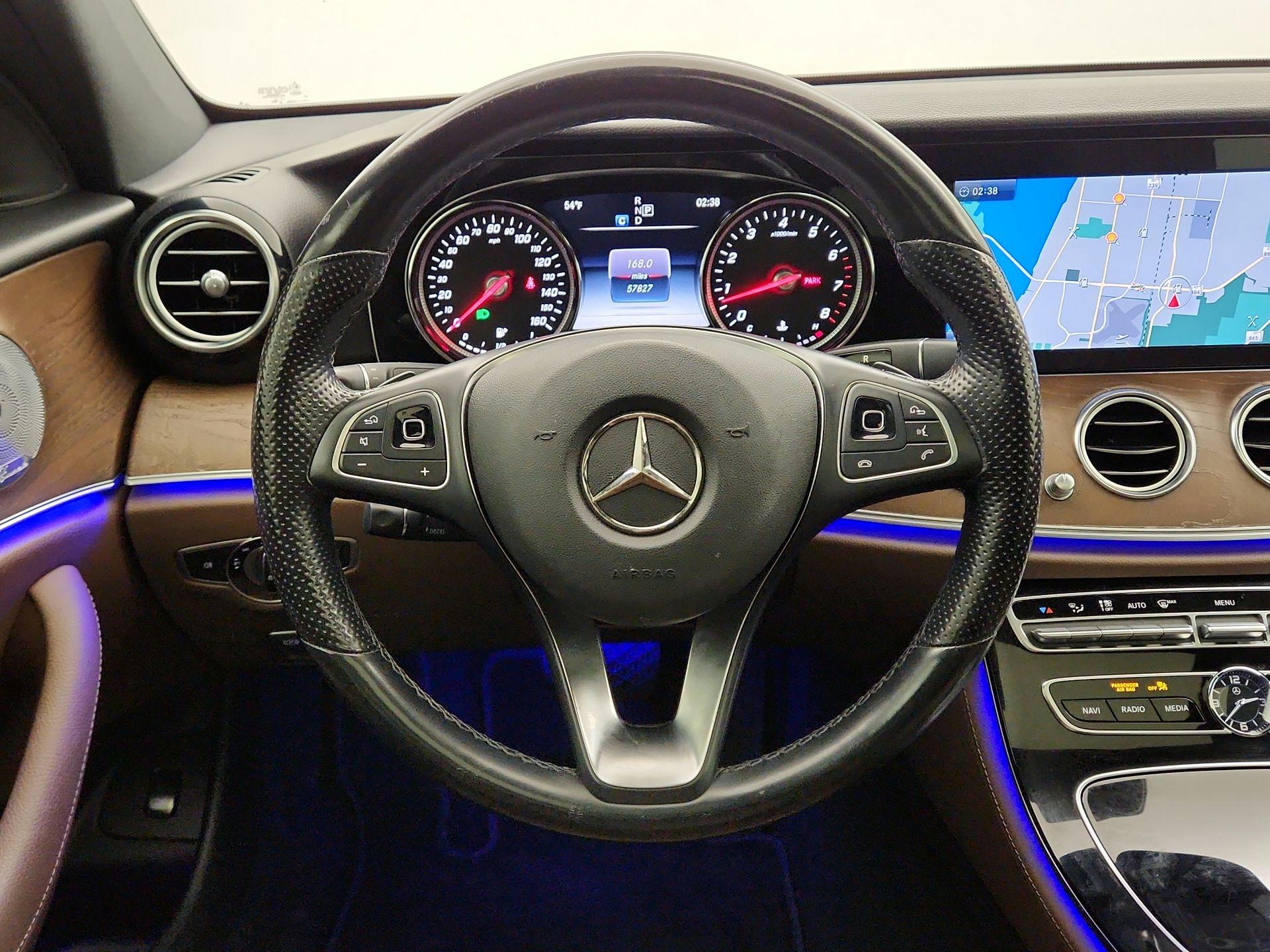 Thumbnail: 2017 Mercedes-Benz E-Class - 10