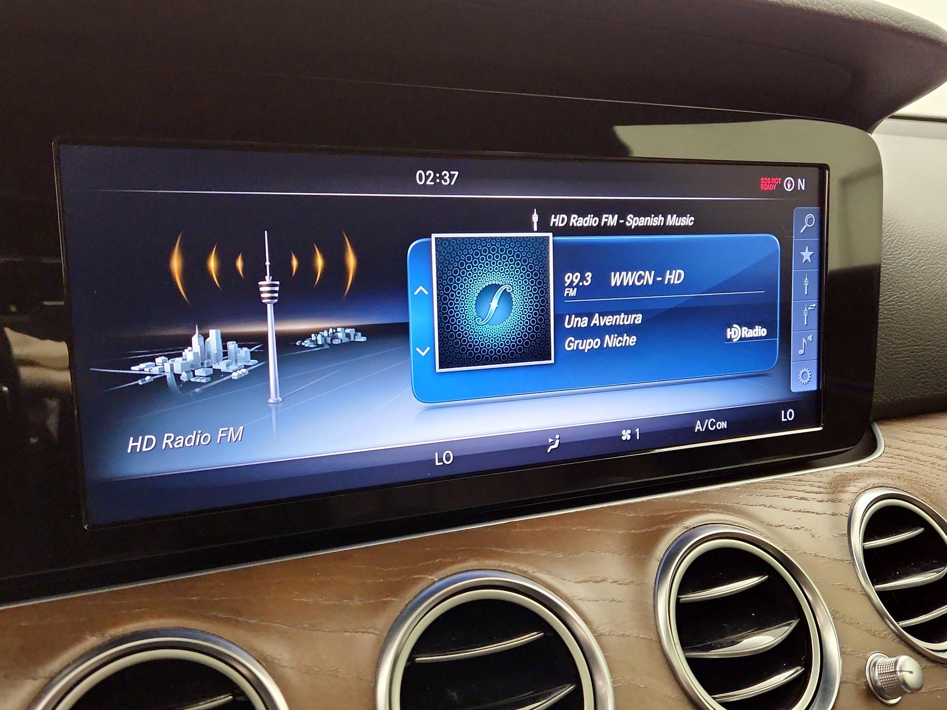 Thumbnail: 2017 Mercedes-Benz E-Class - 16