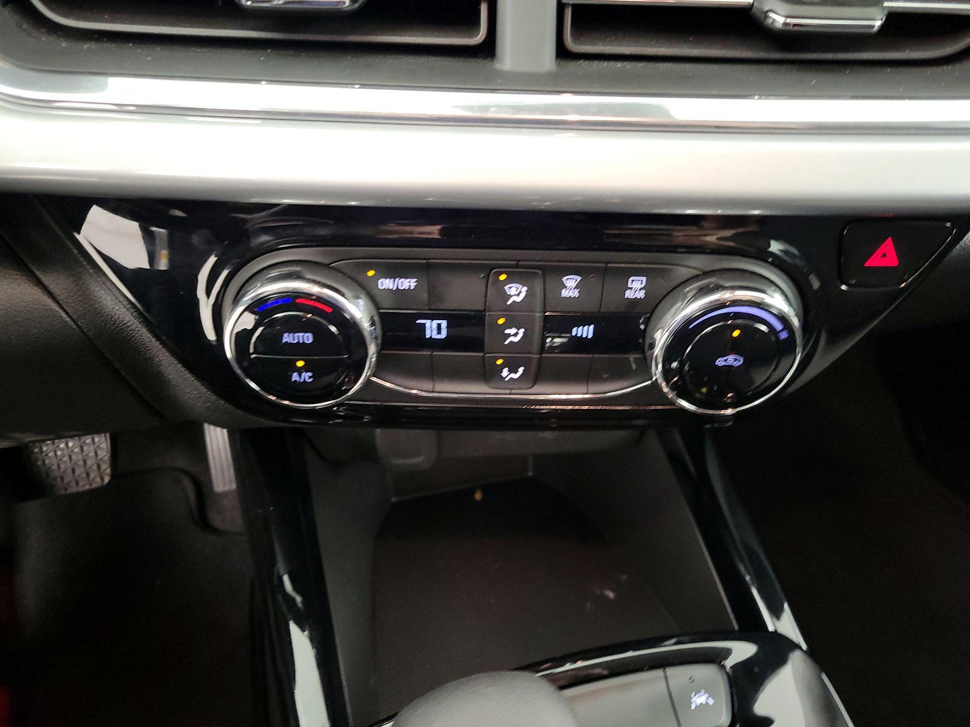 Thumbnail: 2025 Chevrolet Trax - 16