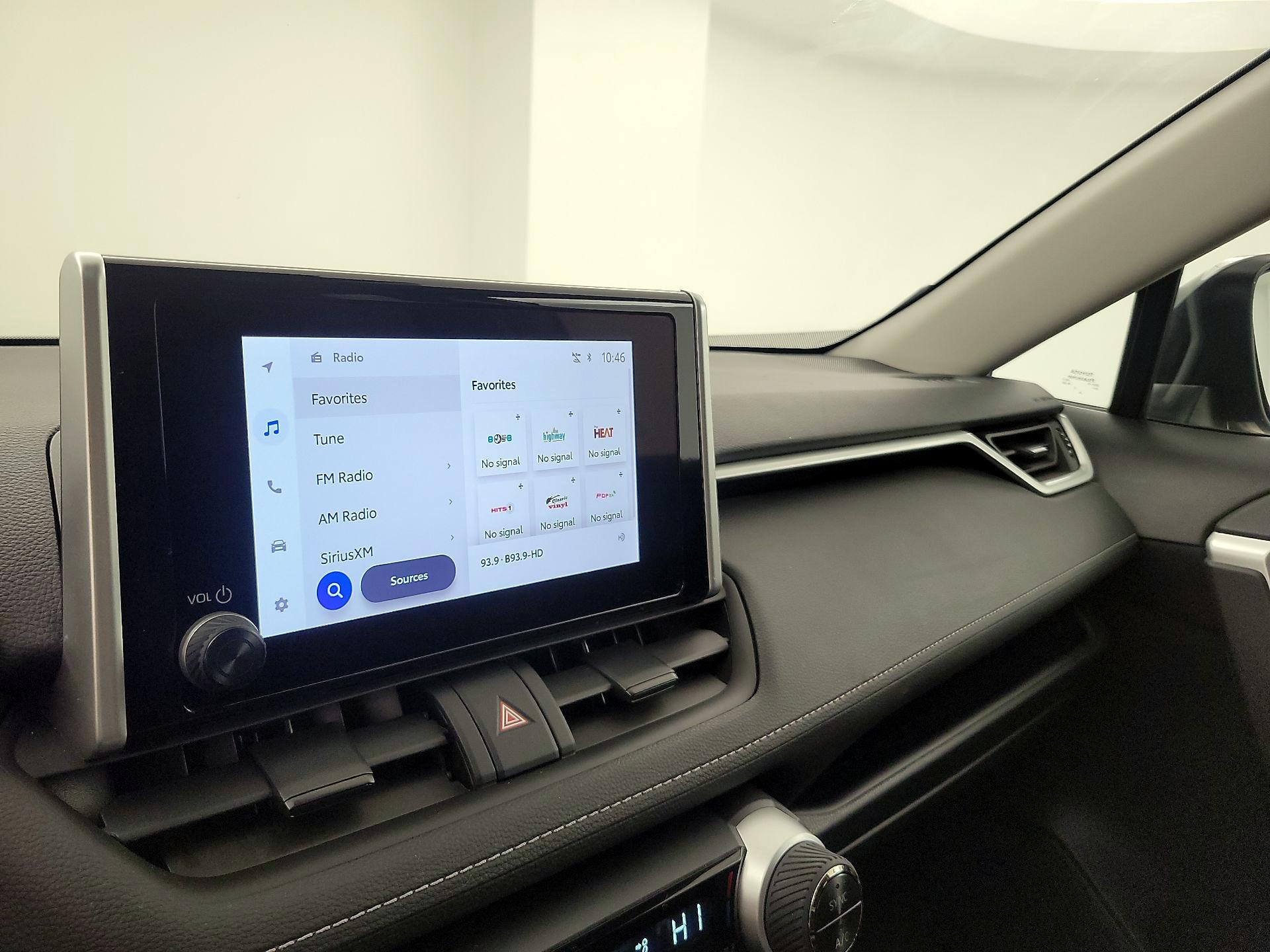 Thumbnail: 2025 Toyota RAV4 - 15