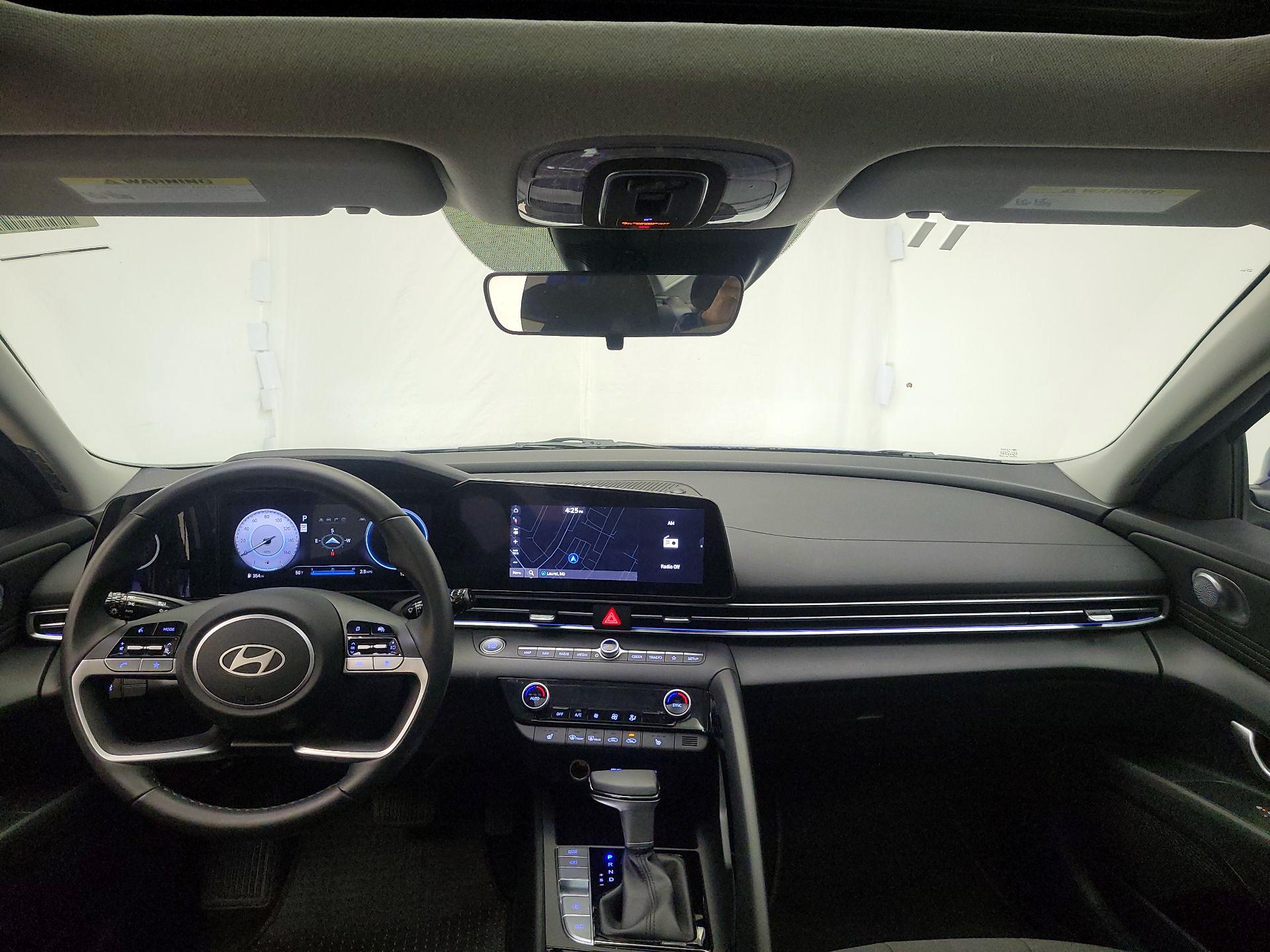 Thumbnail: 2025 Hyundai Elantra - 9