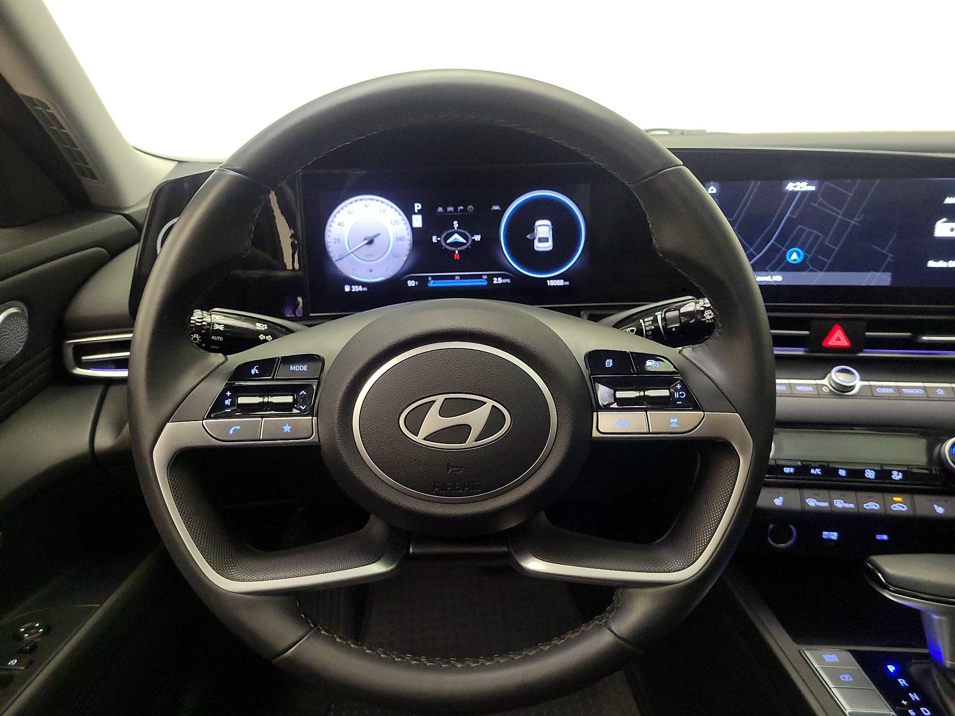 Thumbnail: 2025 Hyundai Elantra - 10