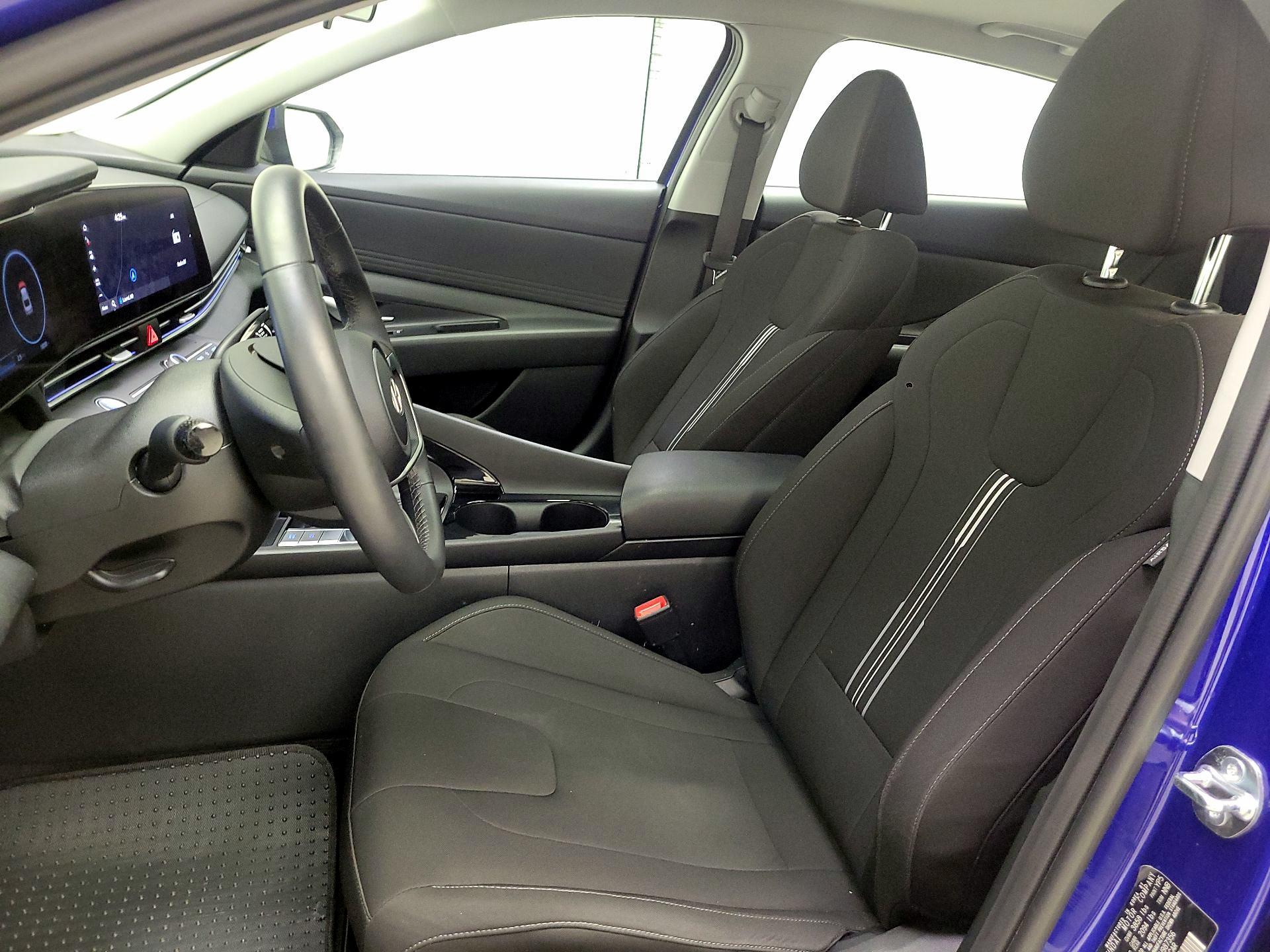 Thumbnail: 2025 Hyundai Elantra - 11