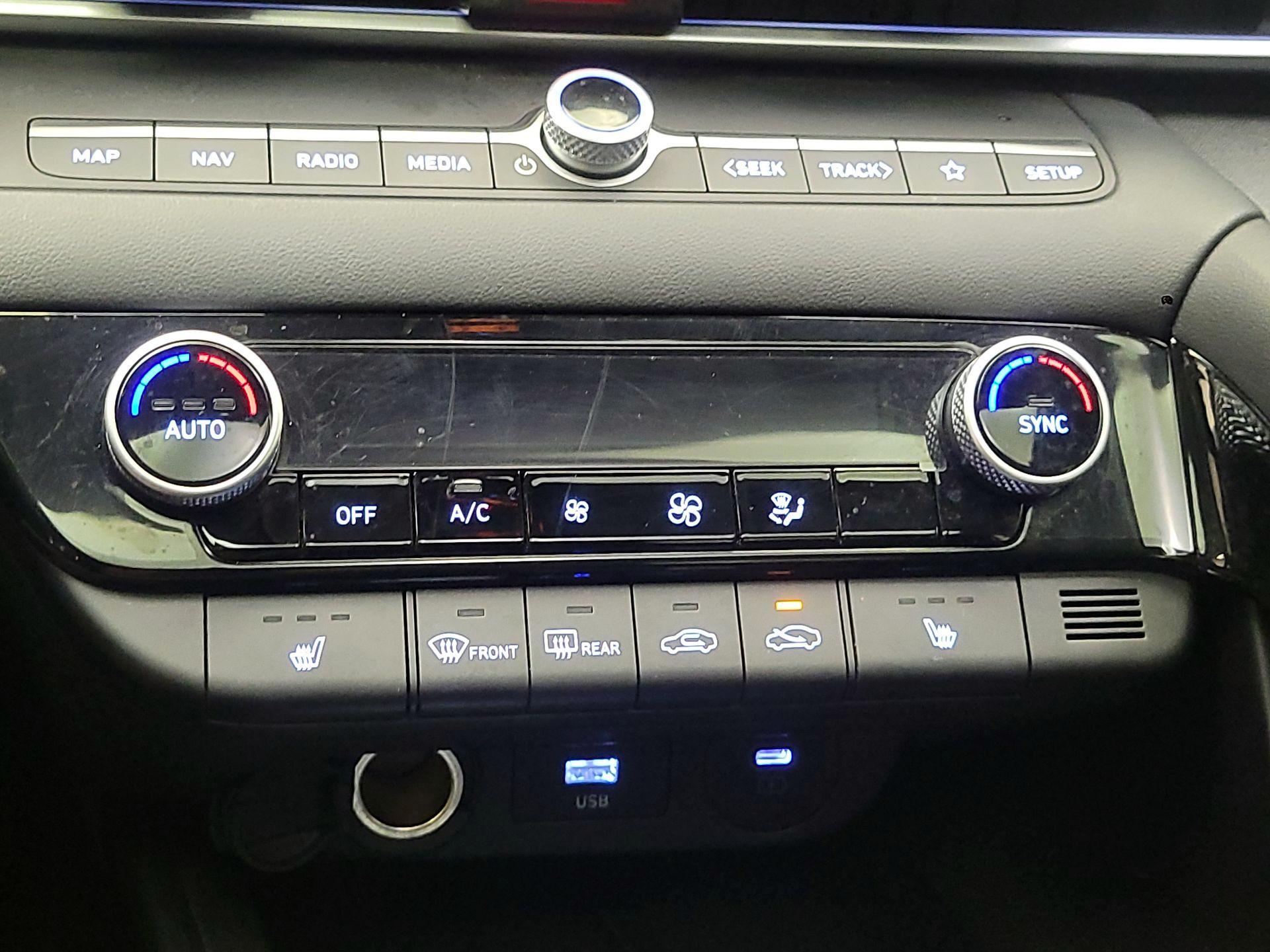 Thumbnail: 2025 Hyundai Elantra - 17