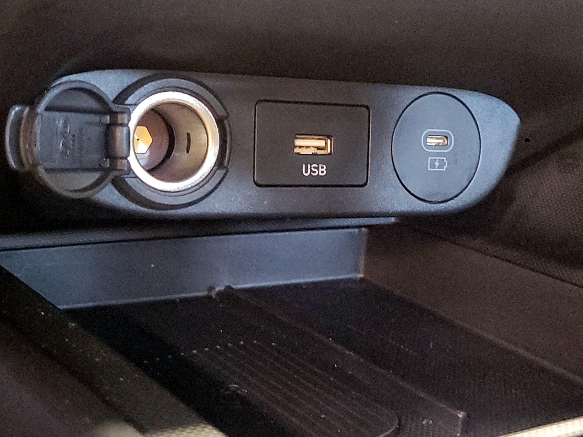 Thumbnail: 2025 Hyundai Elantra - 19